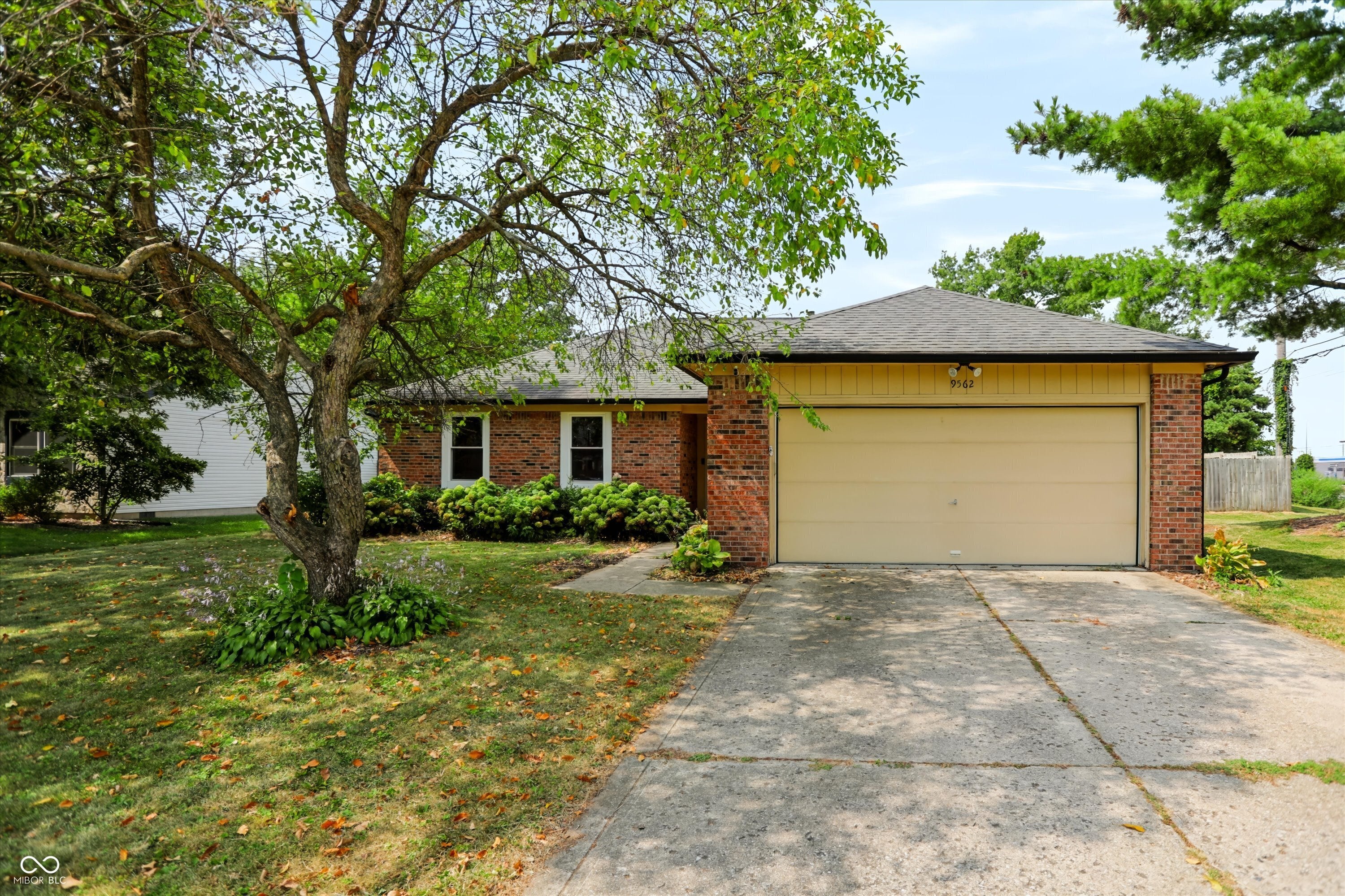 9562 Falkirk Drive — photo