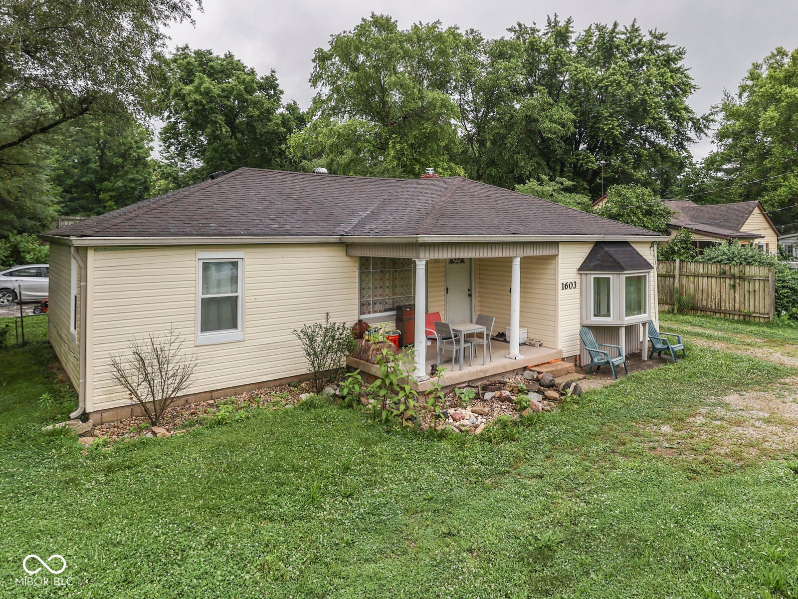 1603 S Morgantown Road — photo