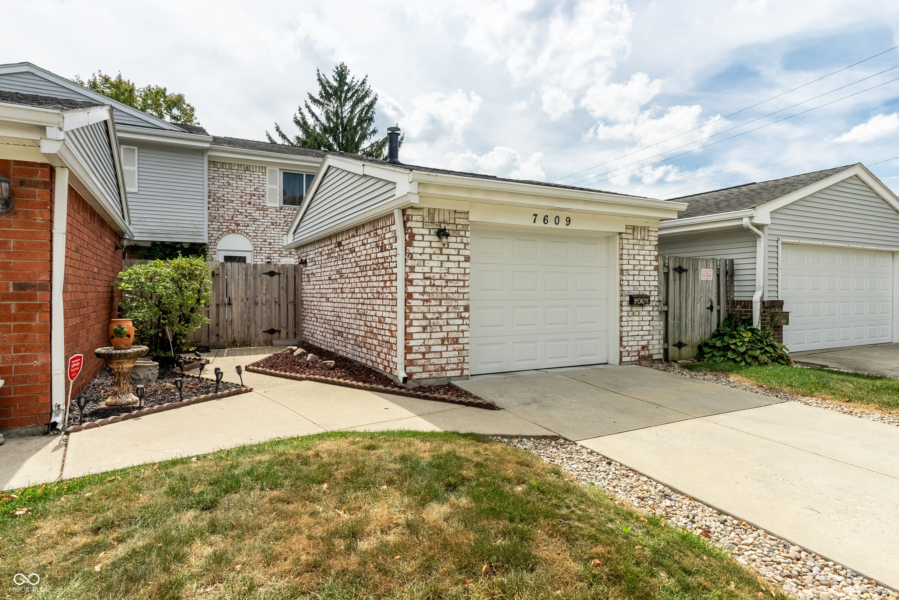 7609 Vintage Court — photo
