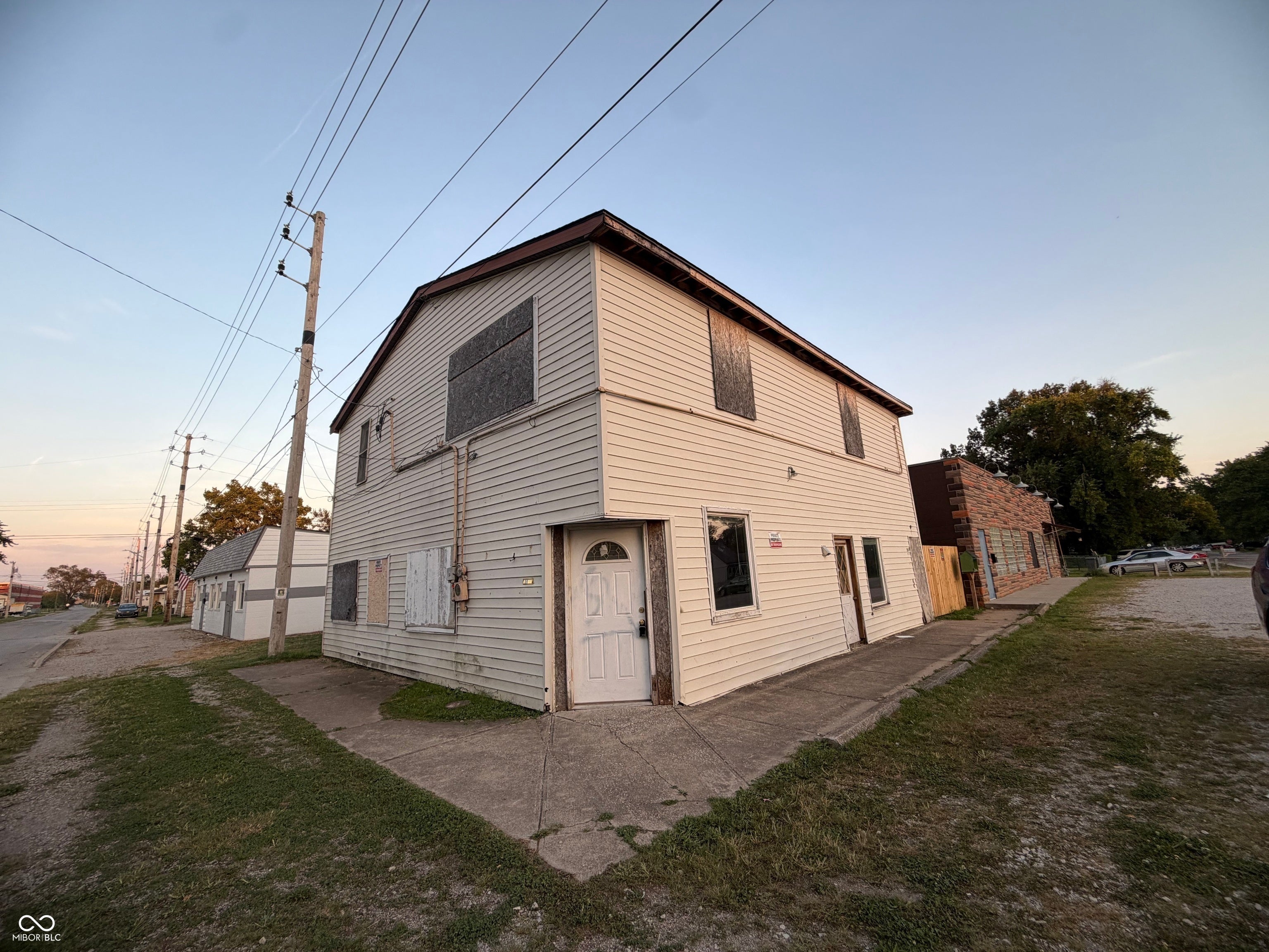 3871 Farnsworth Street — photo