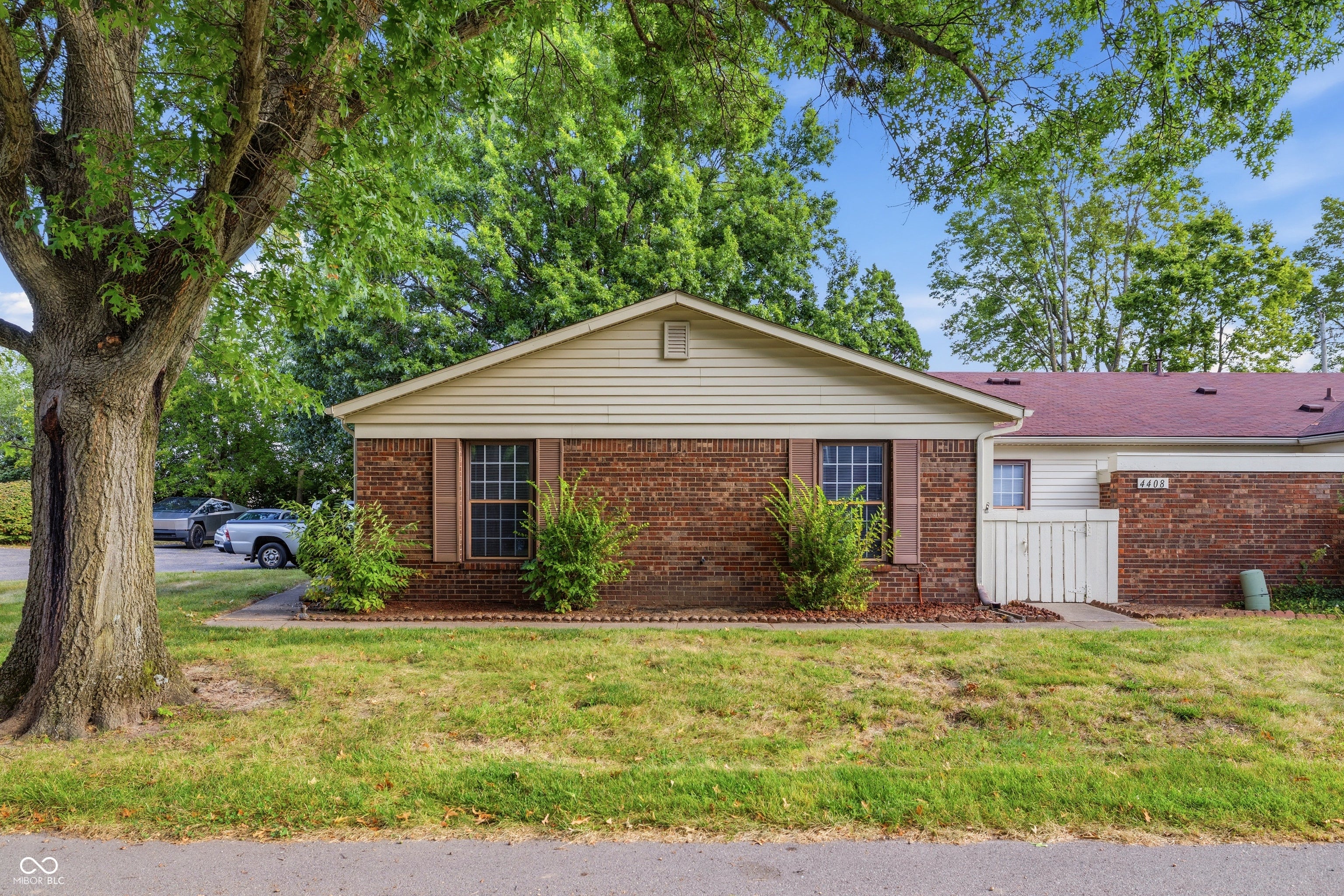 4408 Clovelly Court — photo