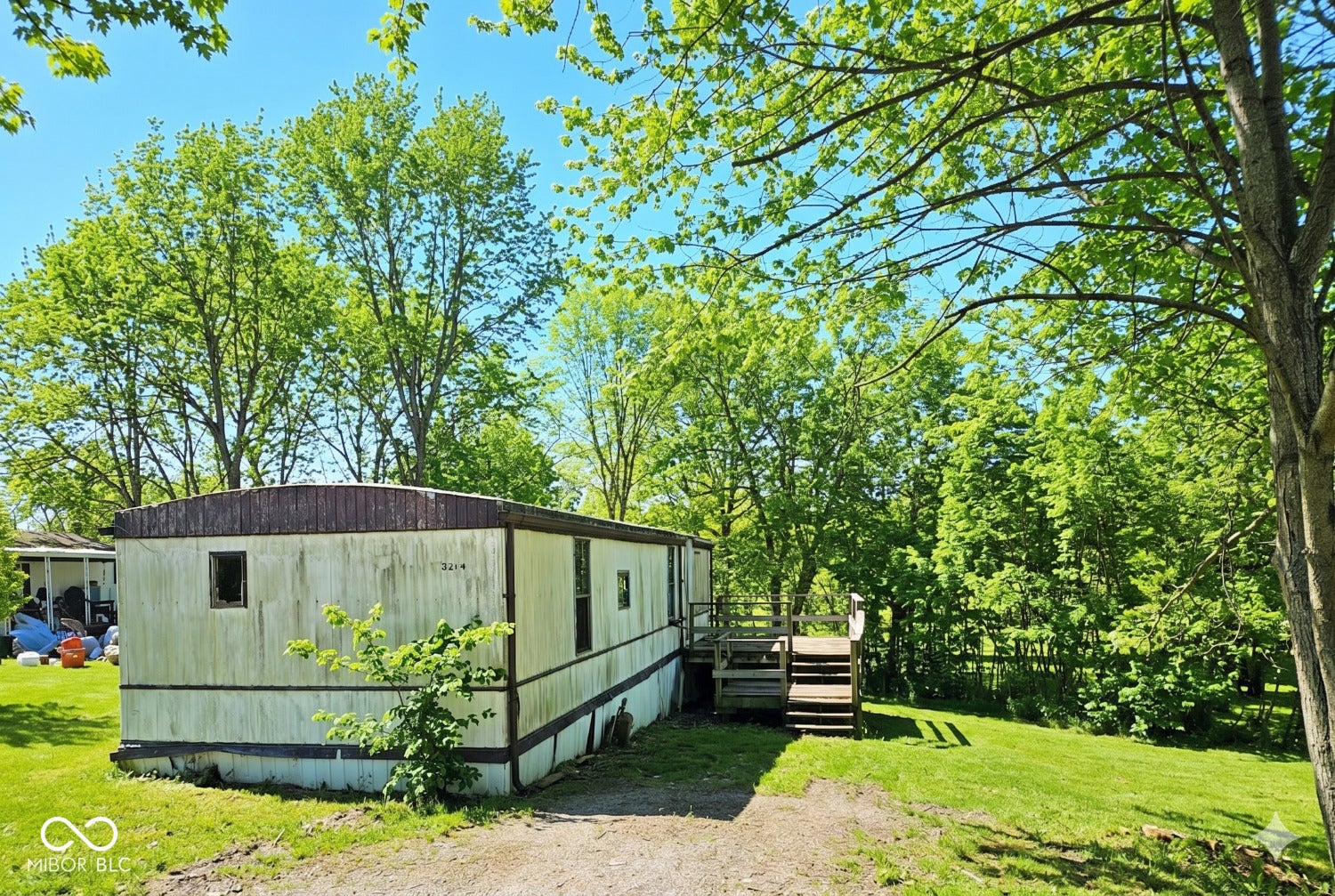 3294 Bradbery — photo