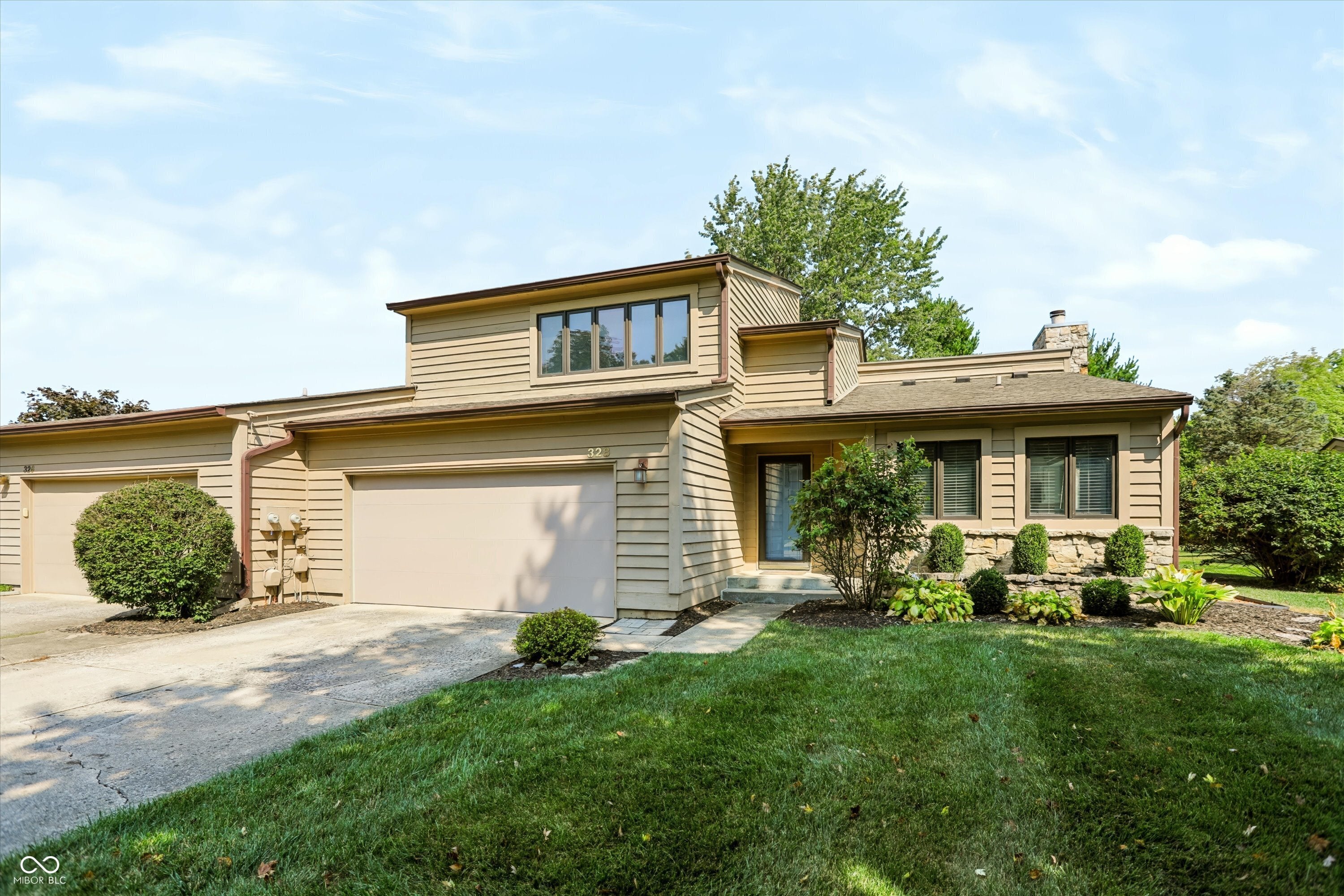 328 Sandbrook Drive — photo