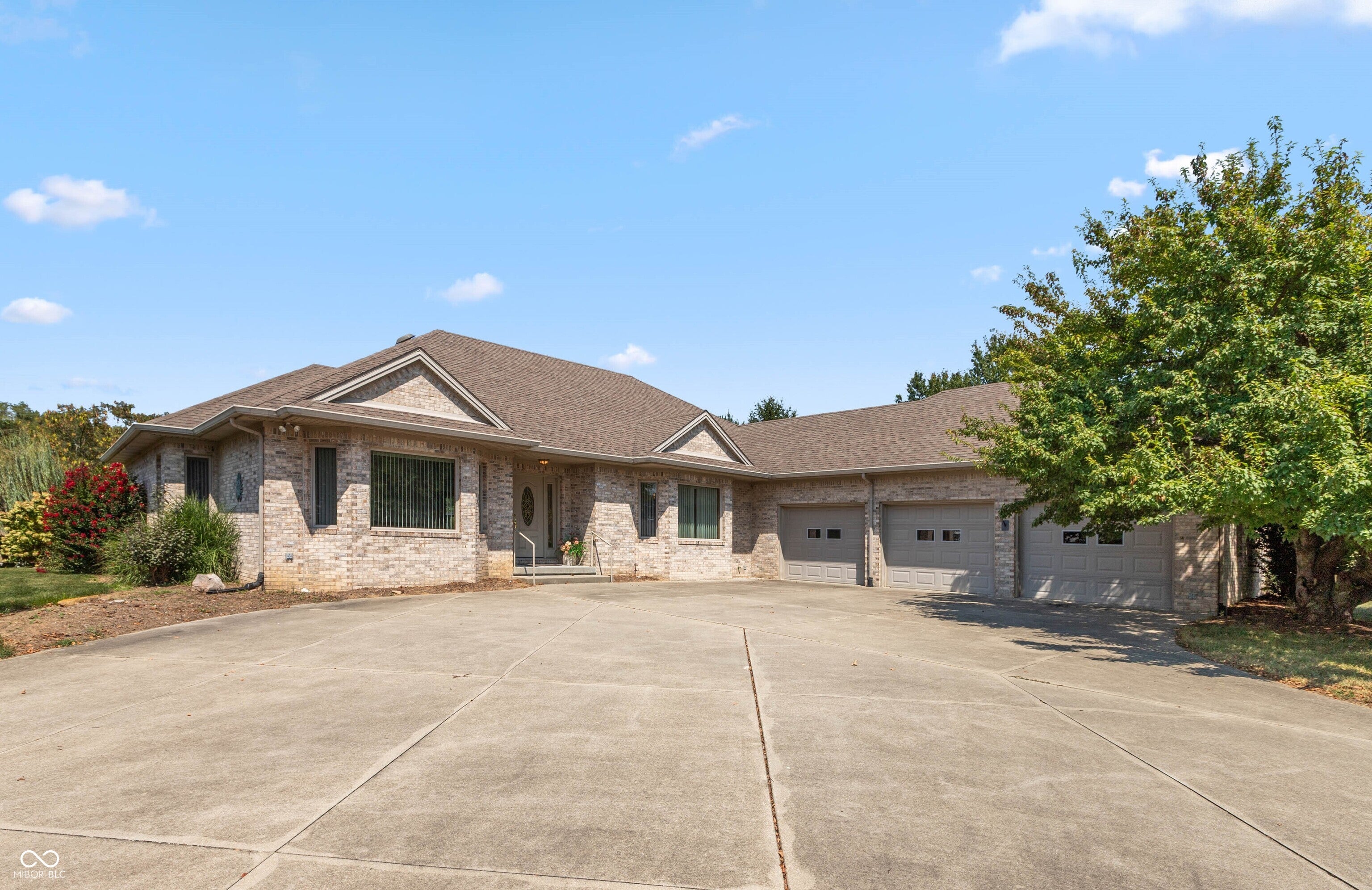505 Kelly Drive — photo