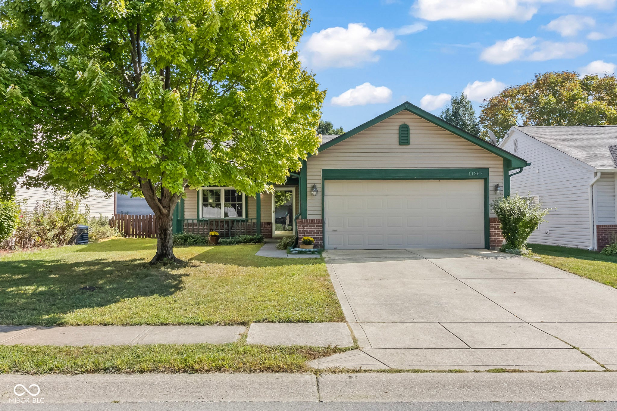 11267 Harrington Lane — photo