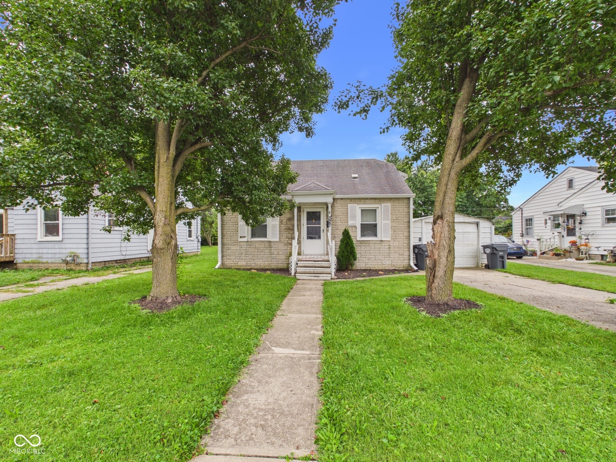 327 Edgemound Drive — photo