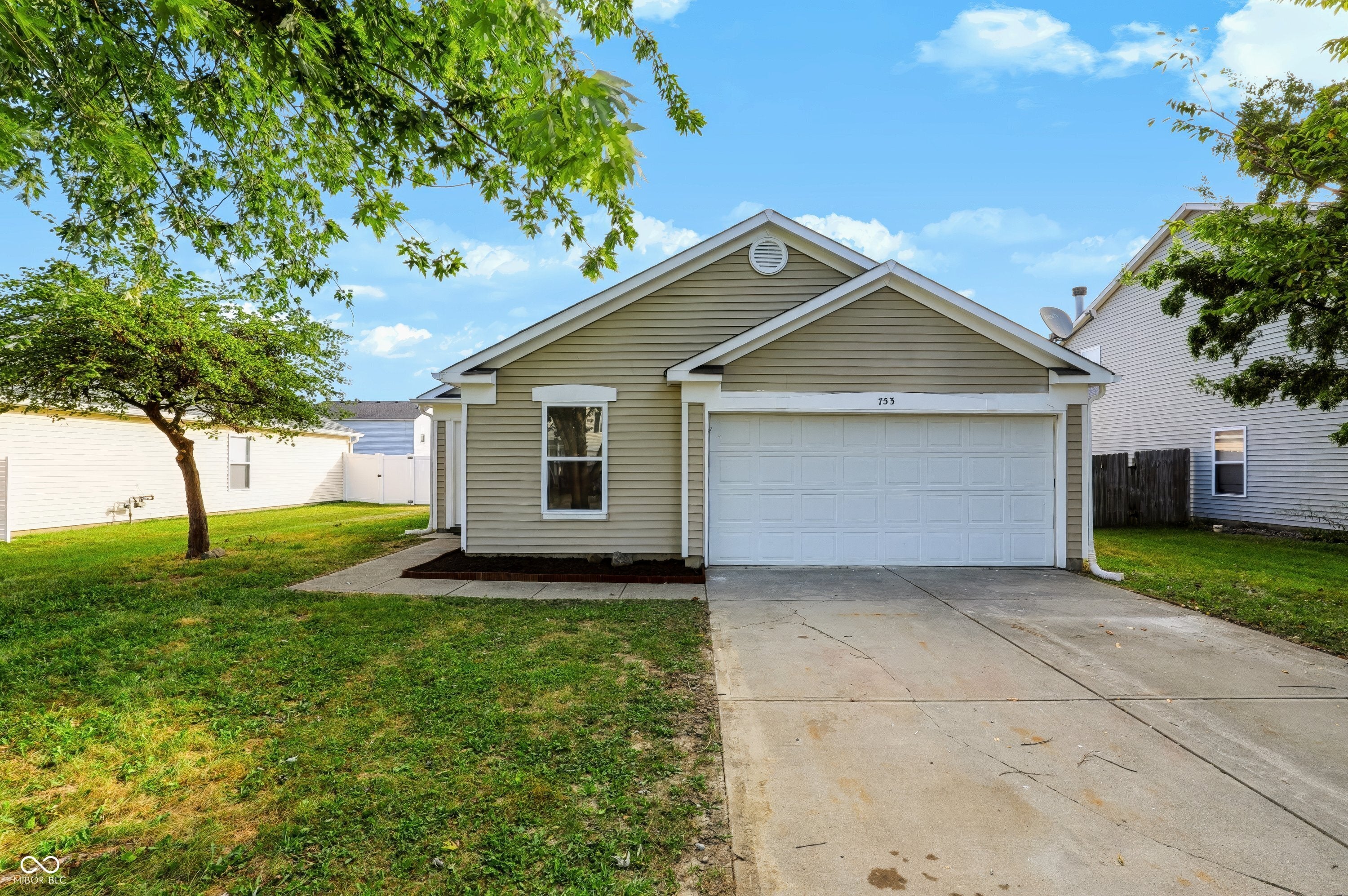 753 Indigo Court — photo