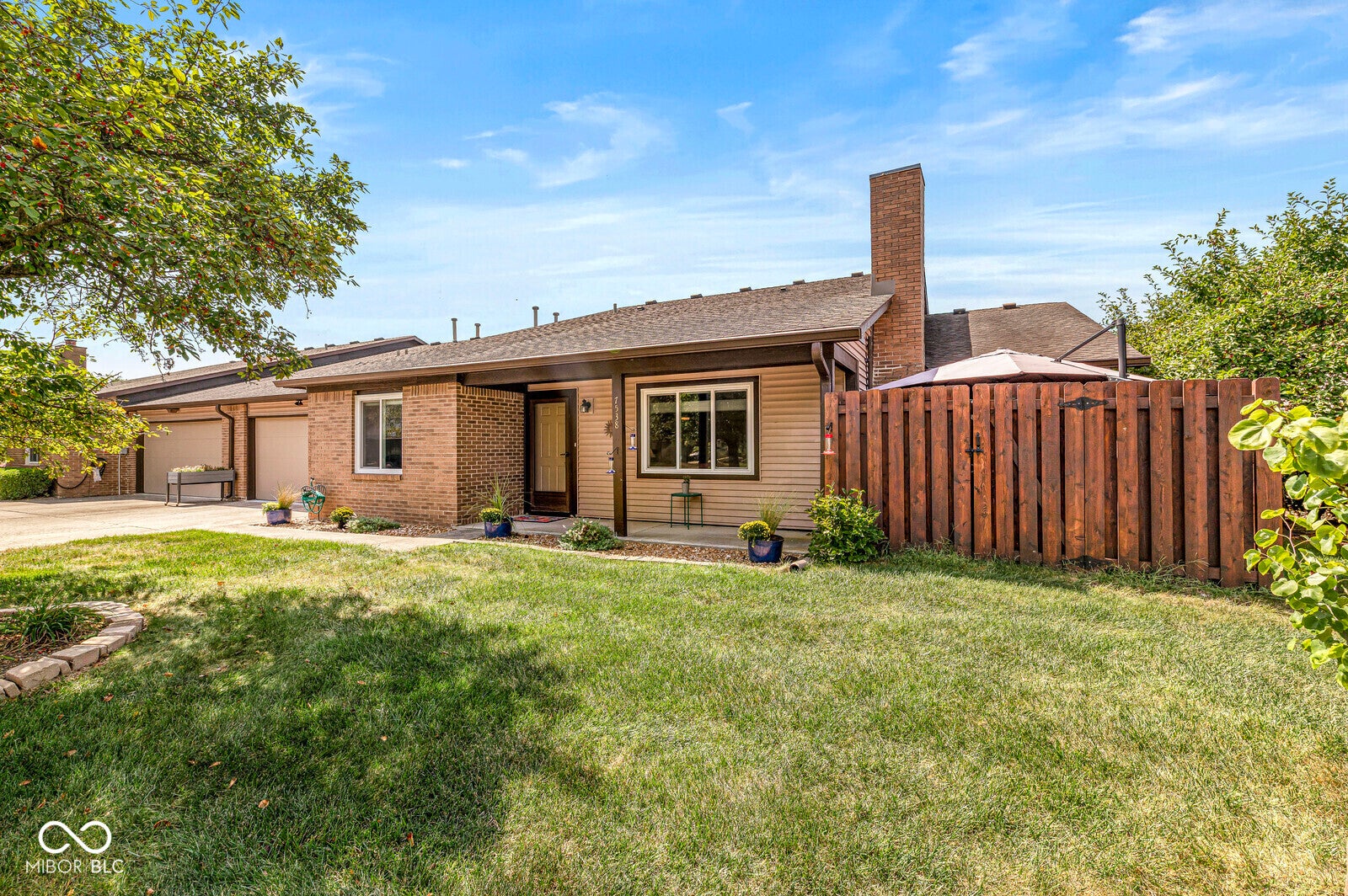 7538 E Farm View Circle Drive — photo