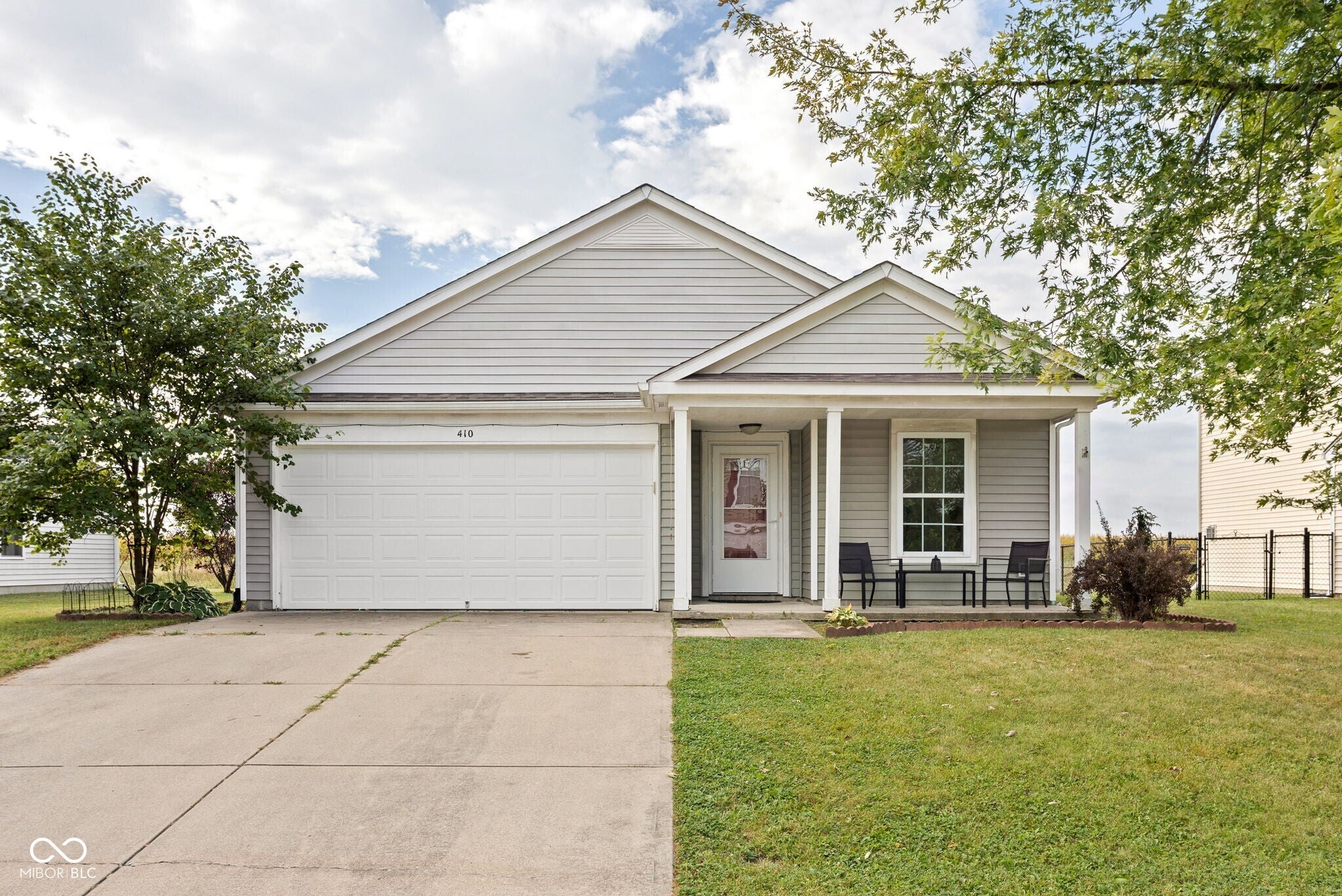 410 W Warrior Court — photo
