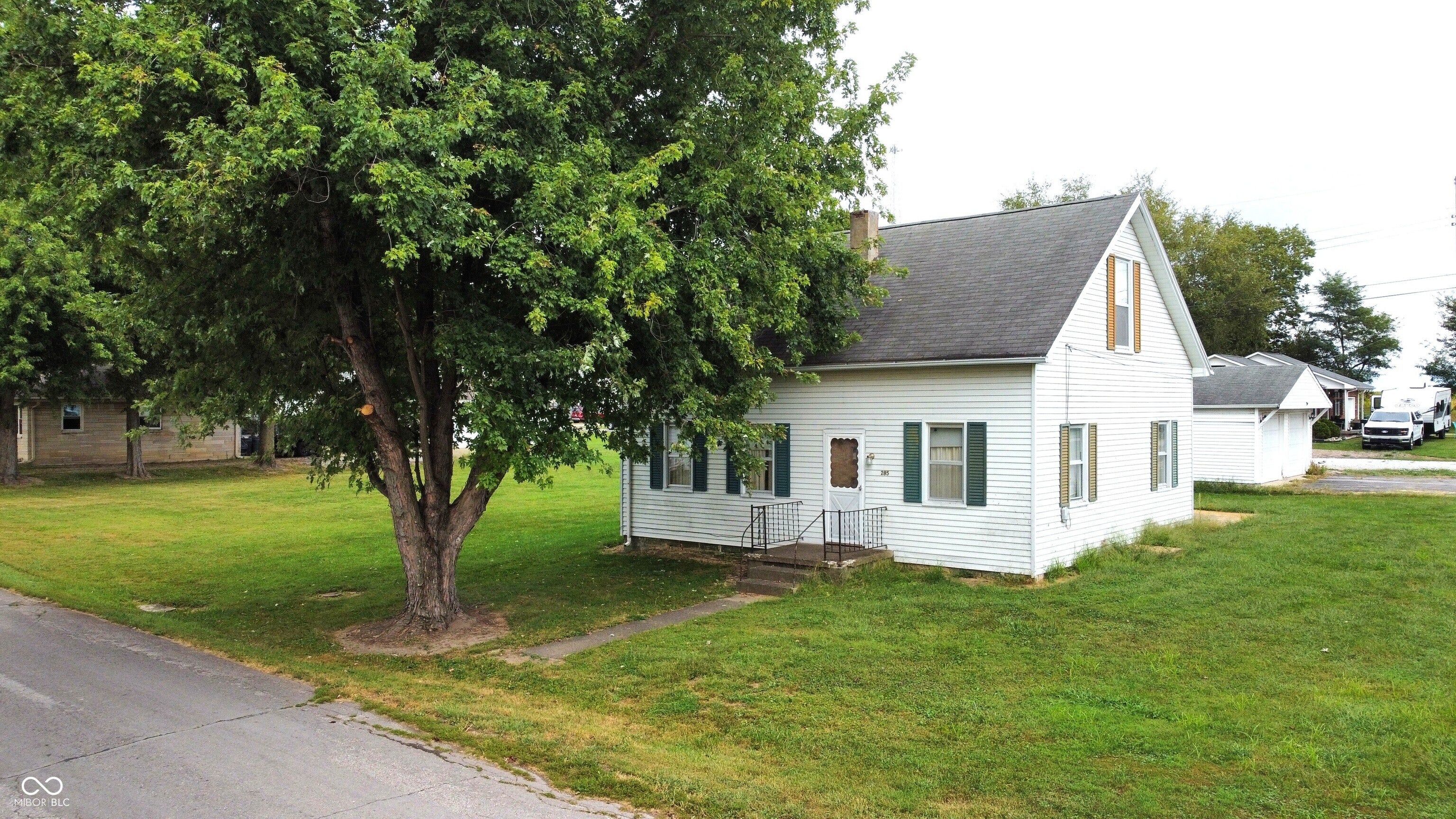 285 S East Street — photo