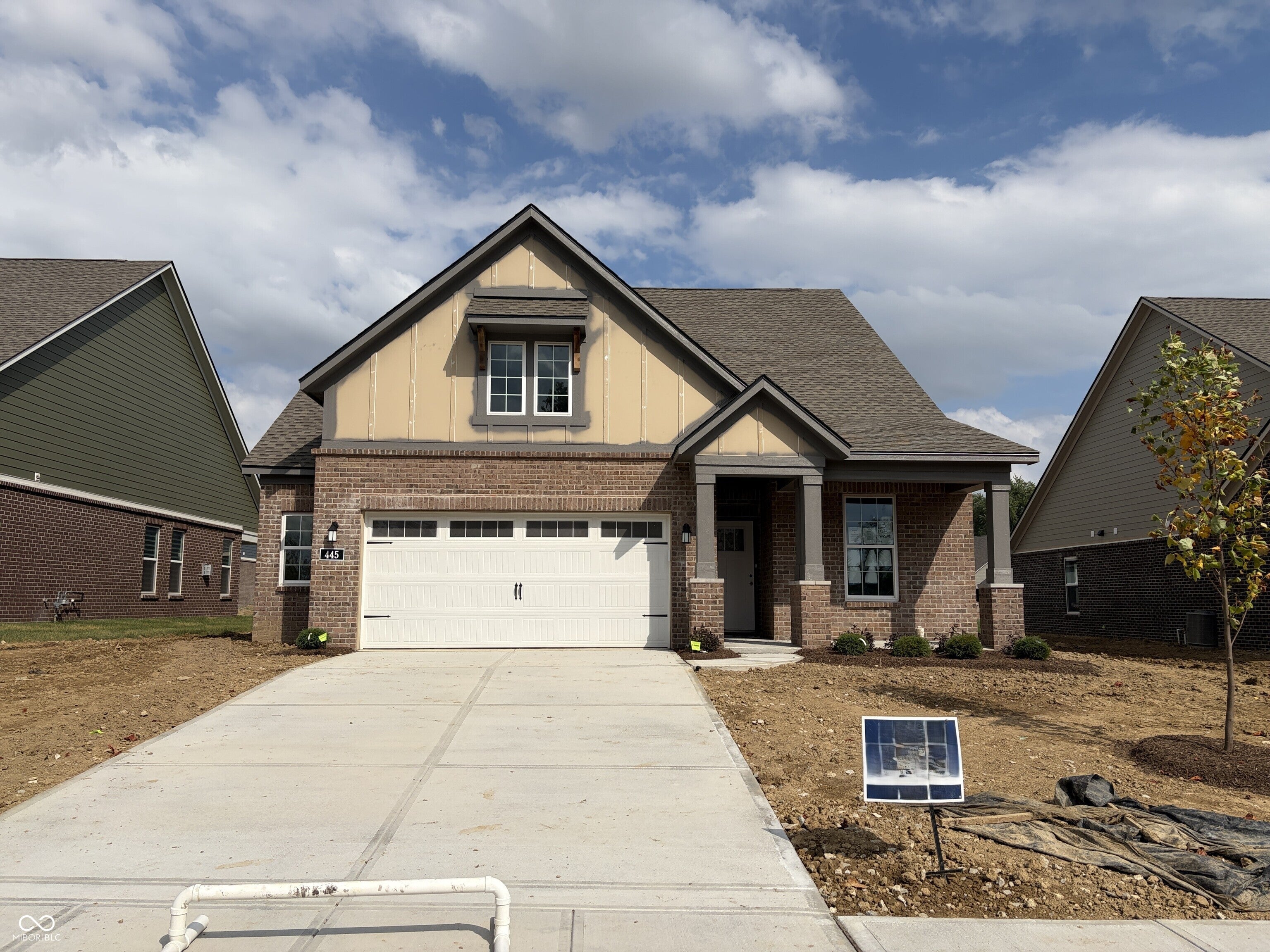 445 Breakwater Drive — photo
