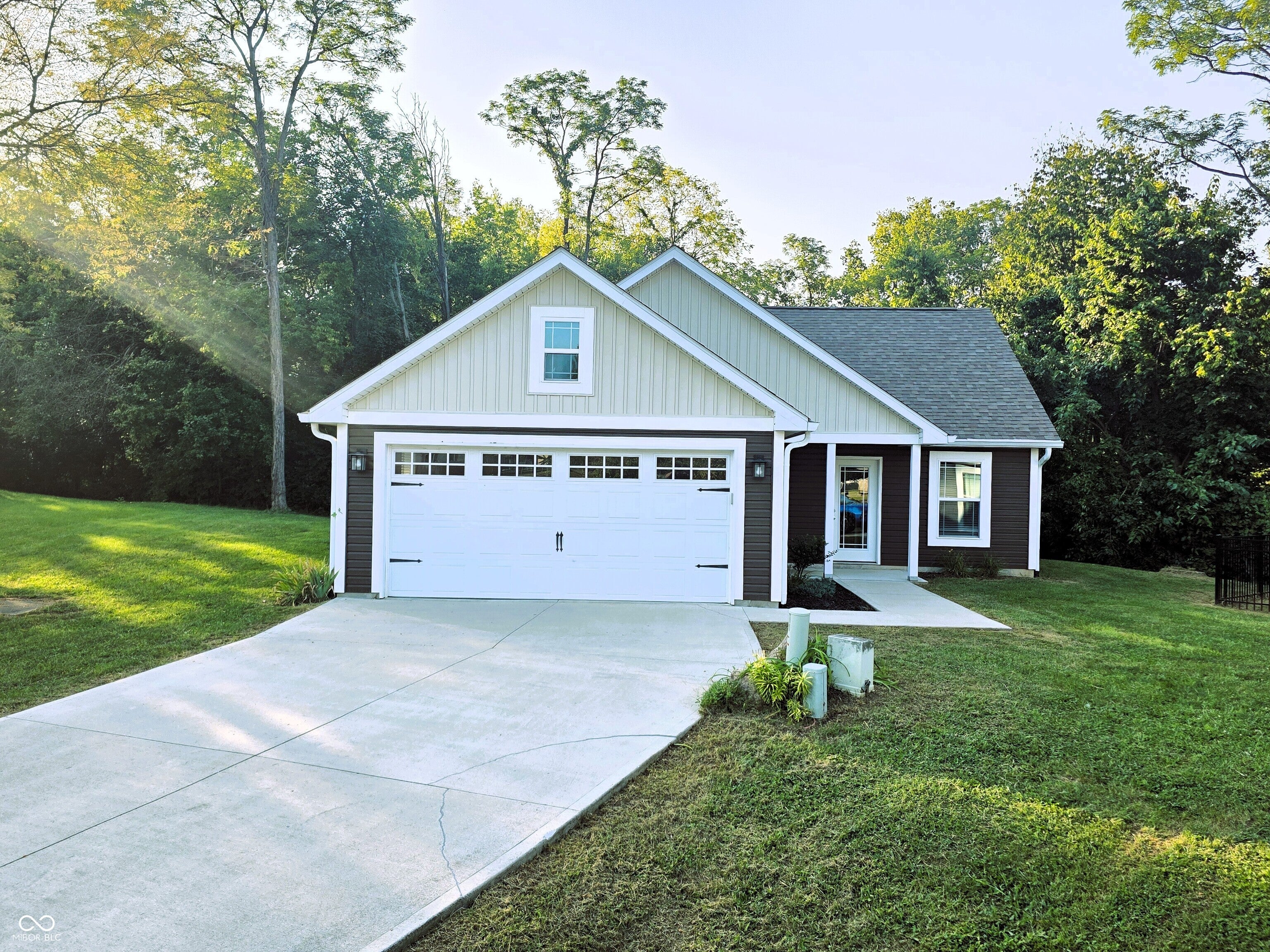 1134 Johns Court — photo