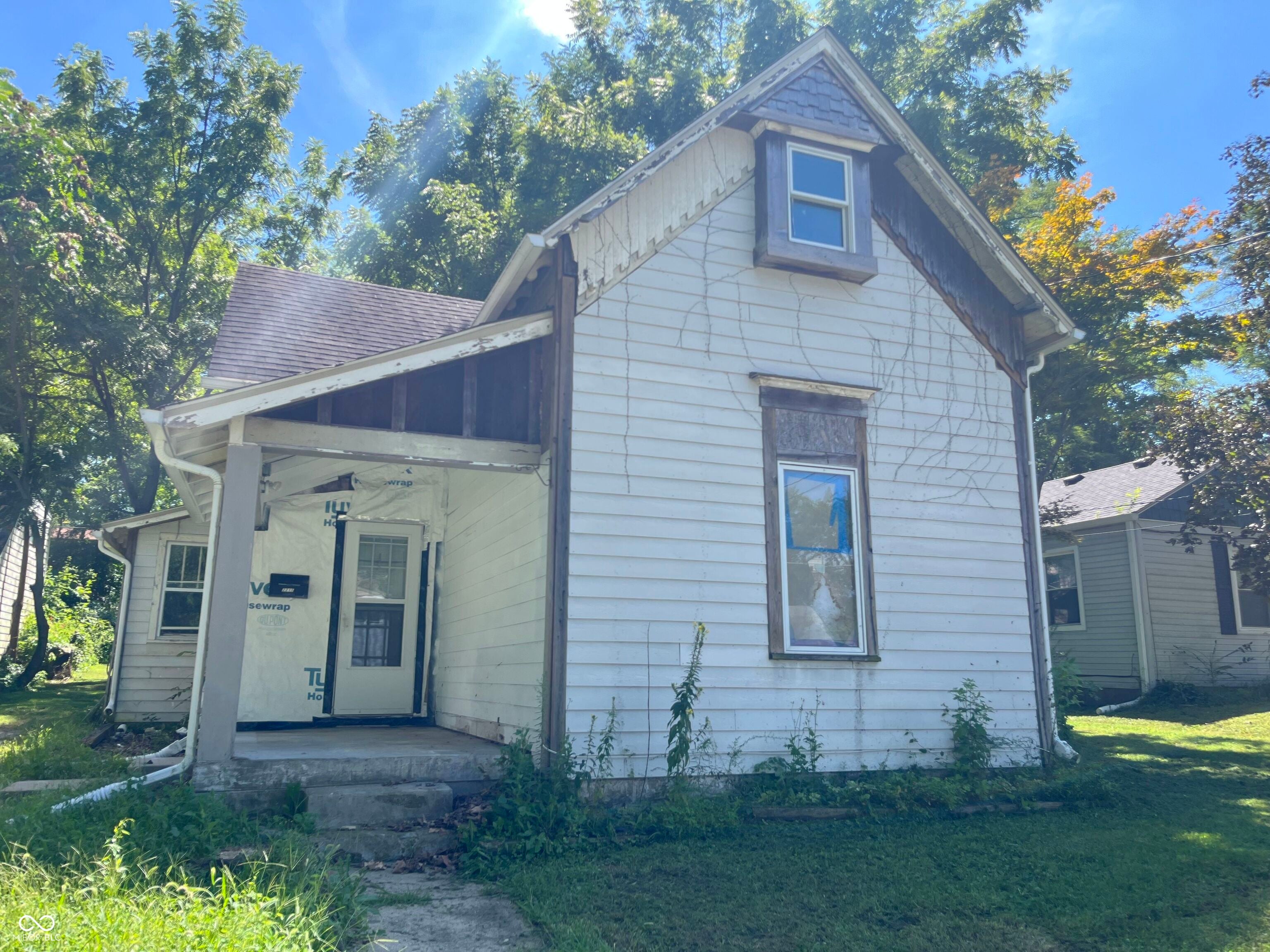 2215 W 9th Street — photo
