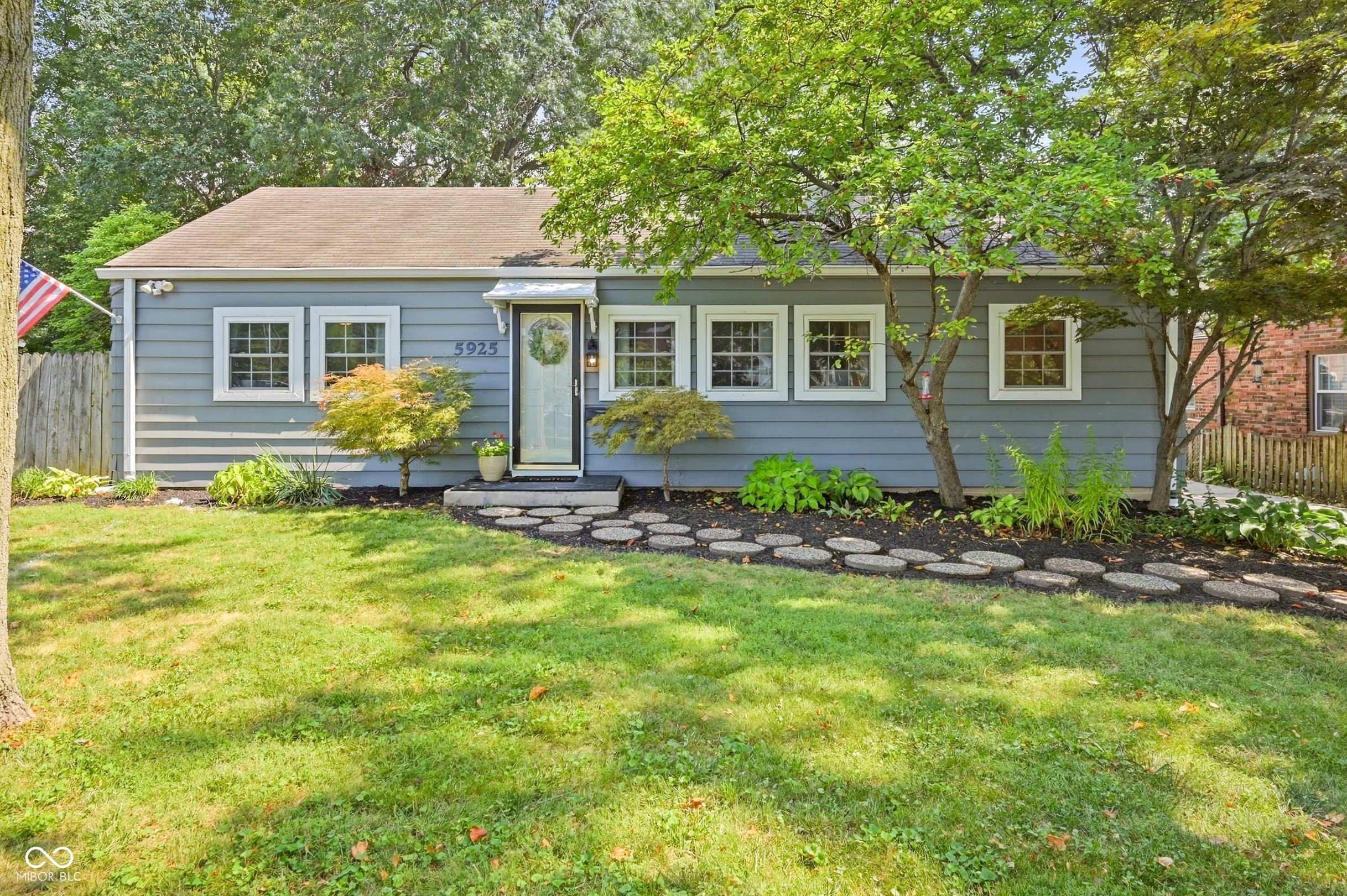 5925 Kingsley Drive — photo