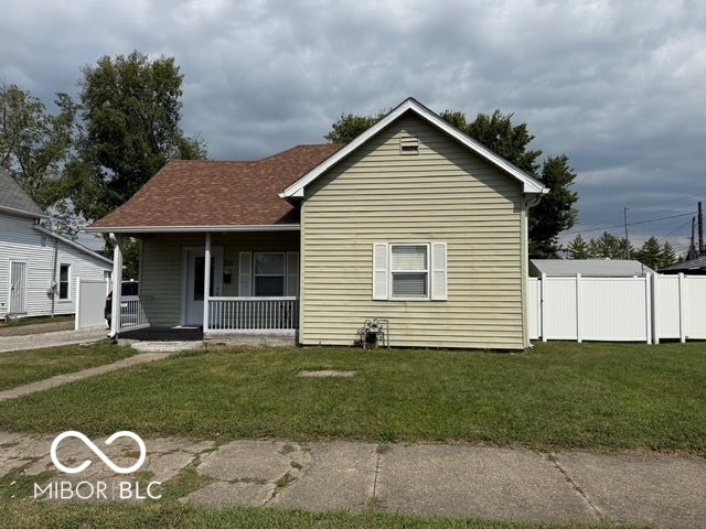 218 E Mechanic Street — photo