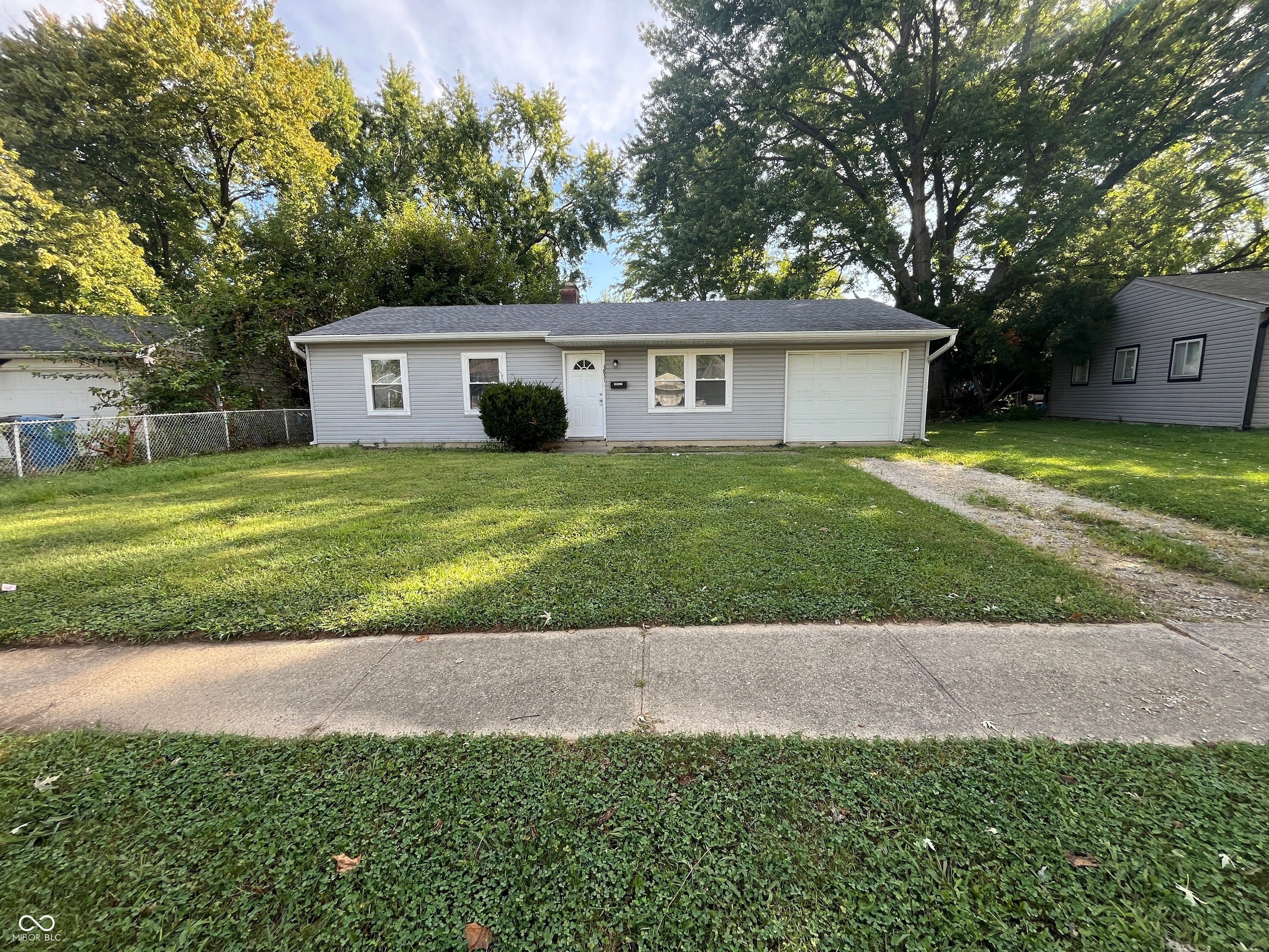 3831 Bennett Drive — photo