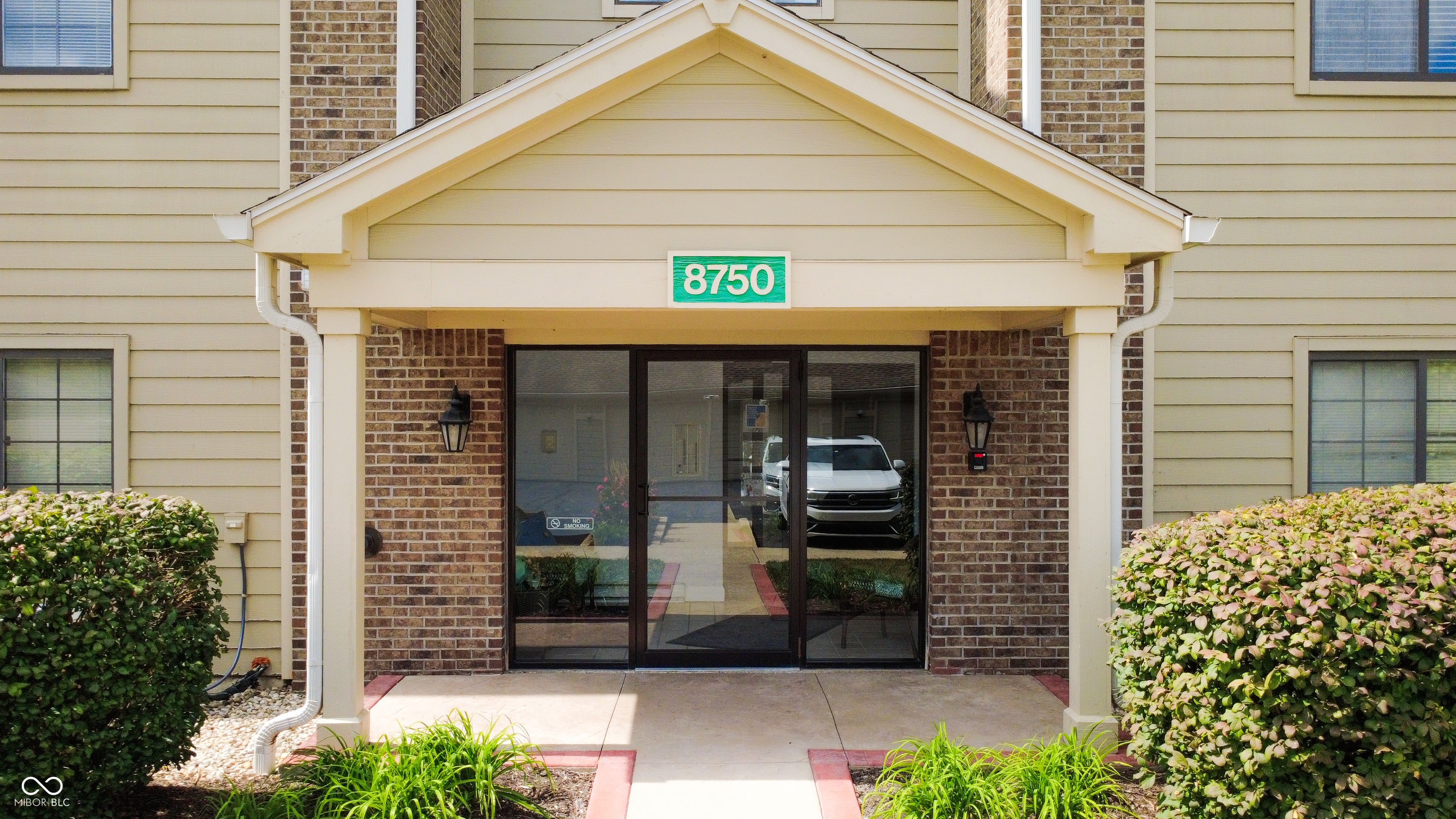 8750 Yardley Court 208 — photo