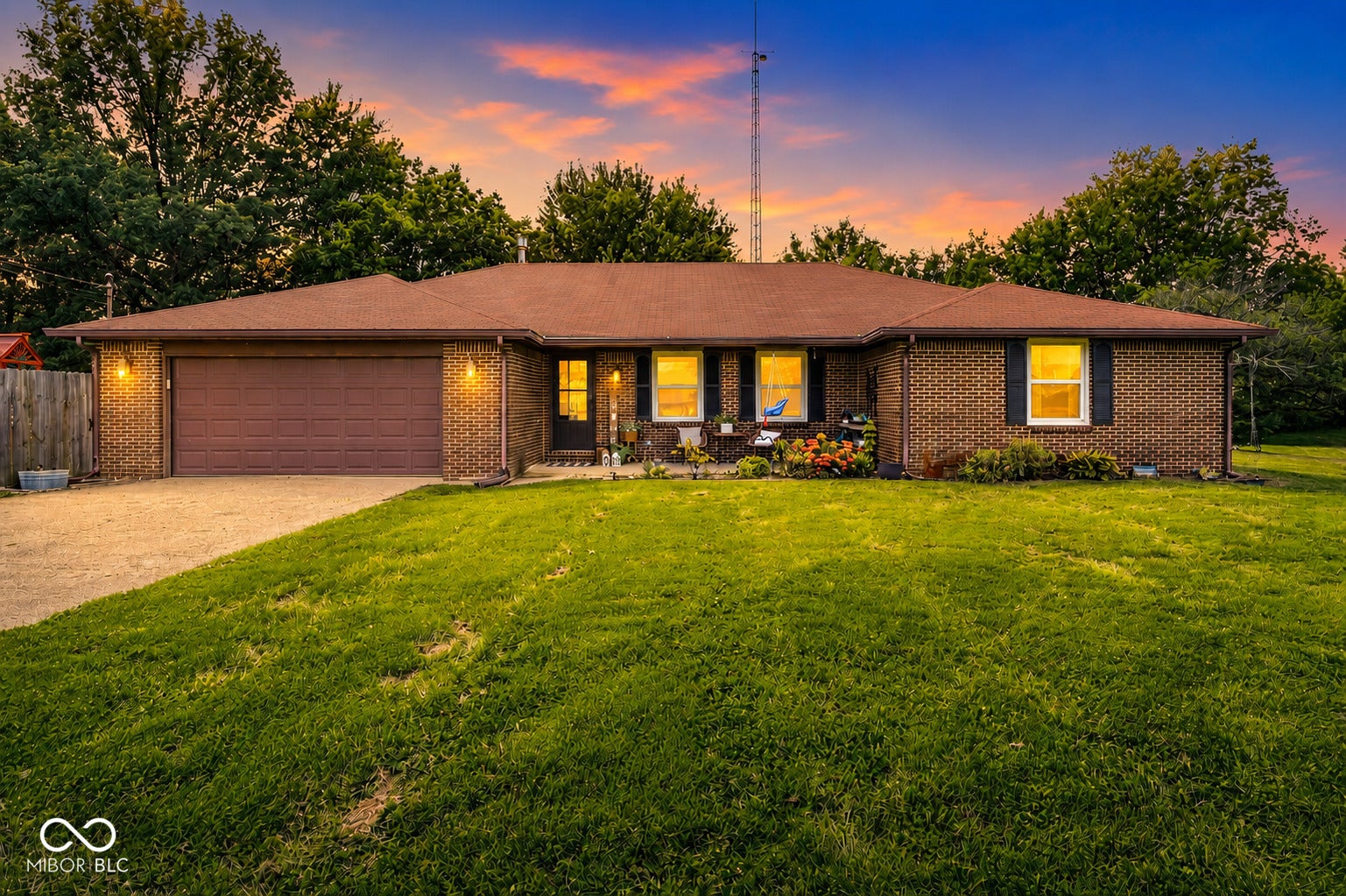 5707 N State Road 9 — photo