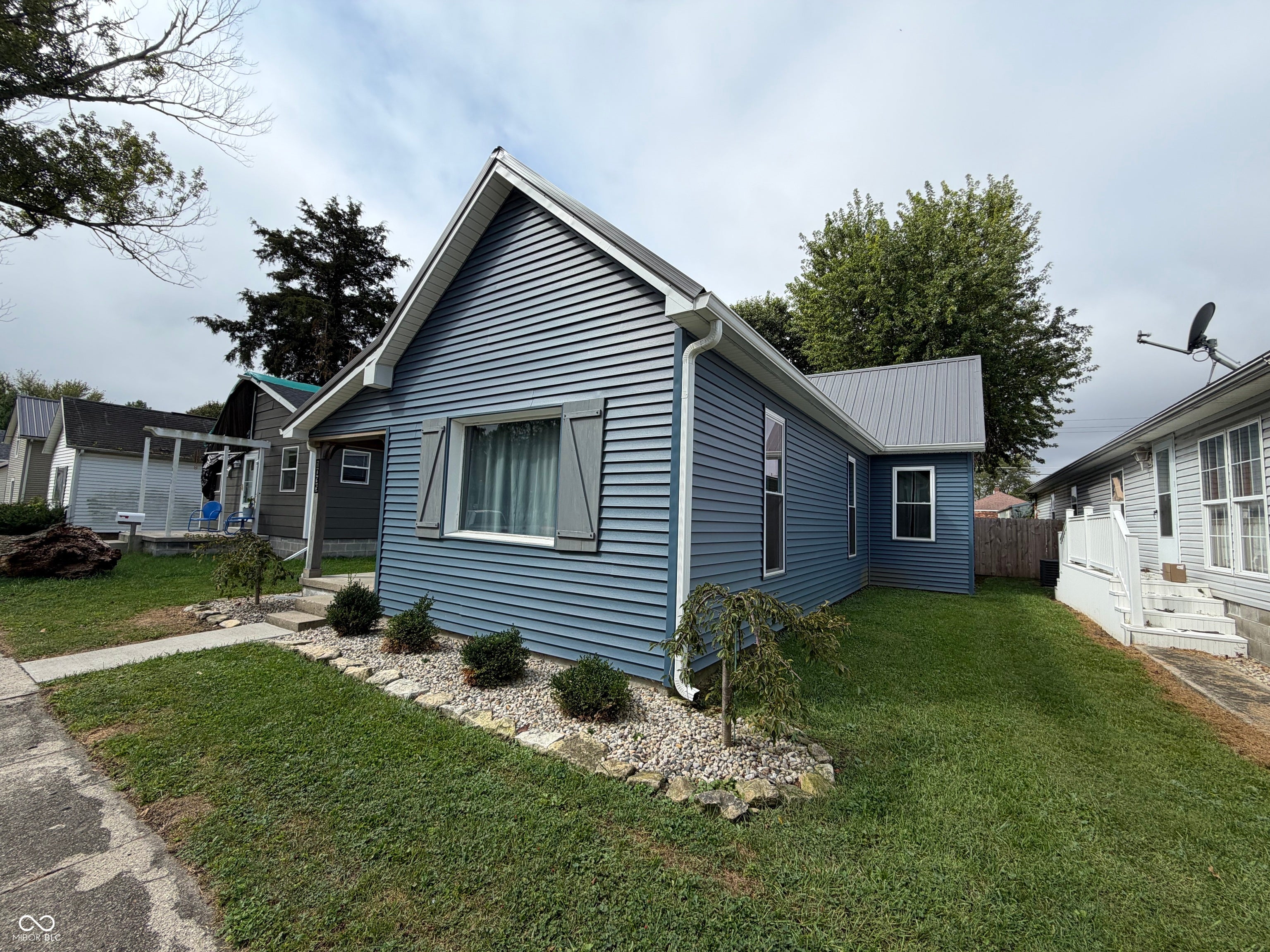 1035 N Sexton Street — photo