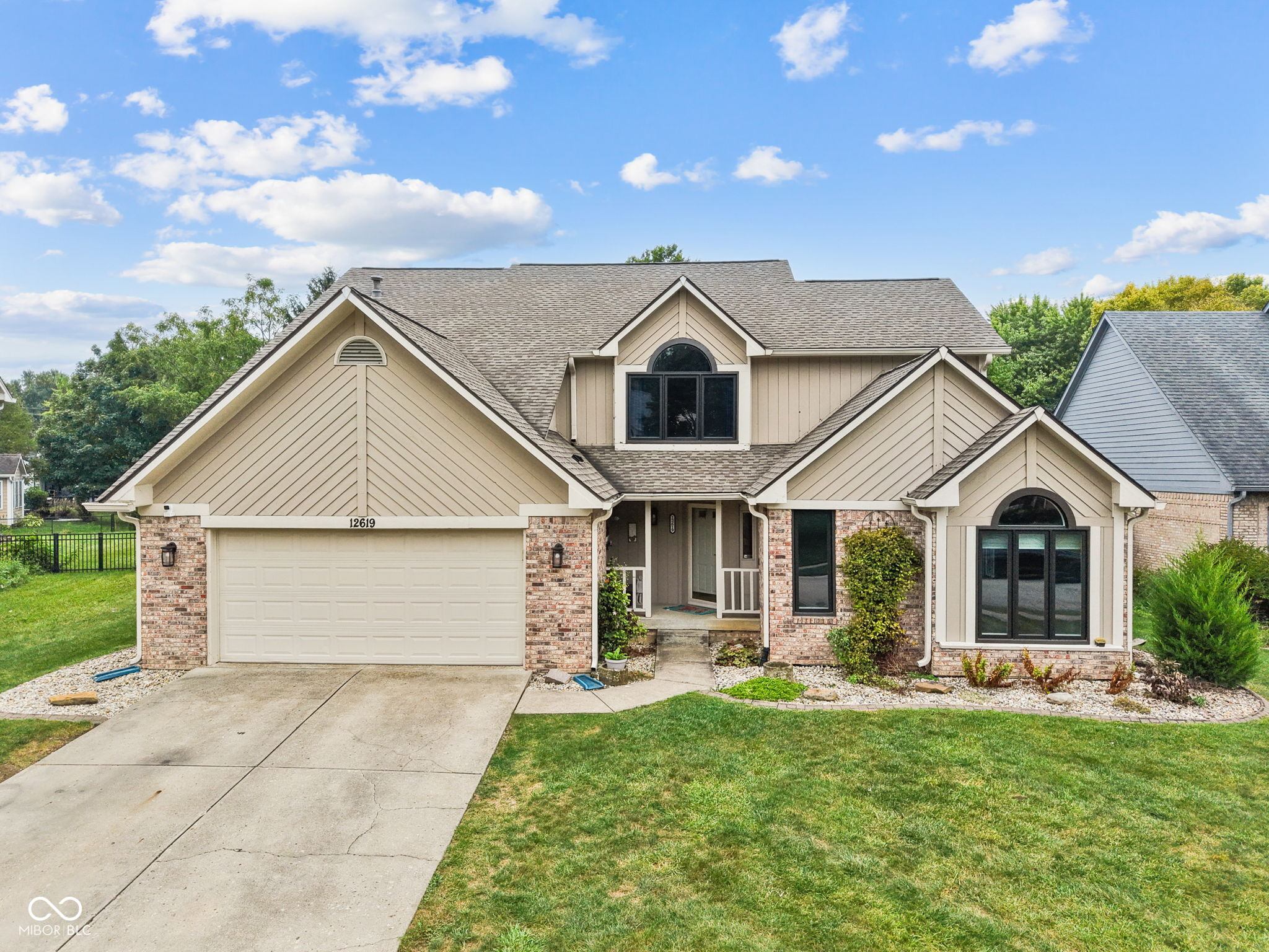 12619 Doe Lane — photo