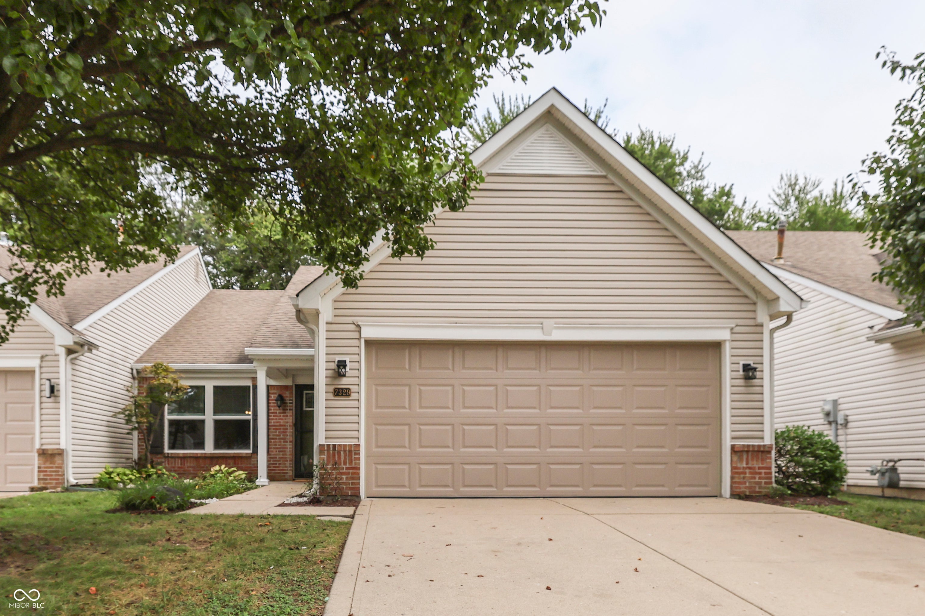 7329 Oak Knoll Drive — photo