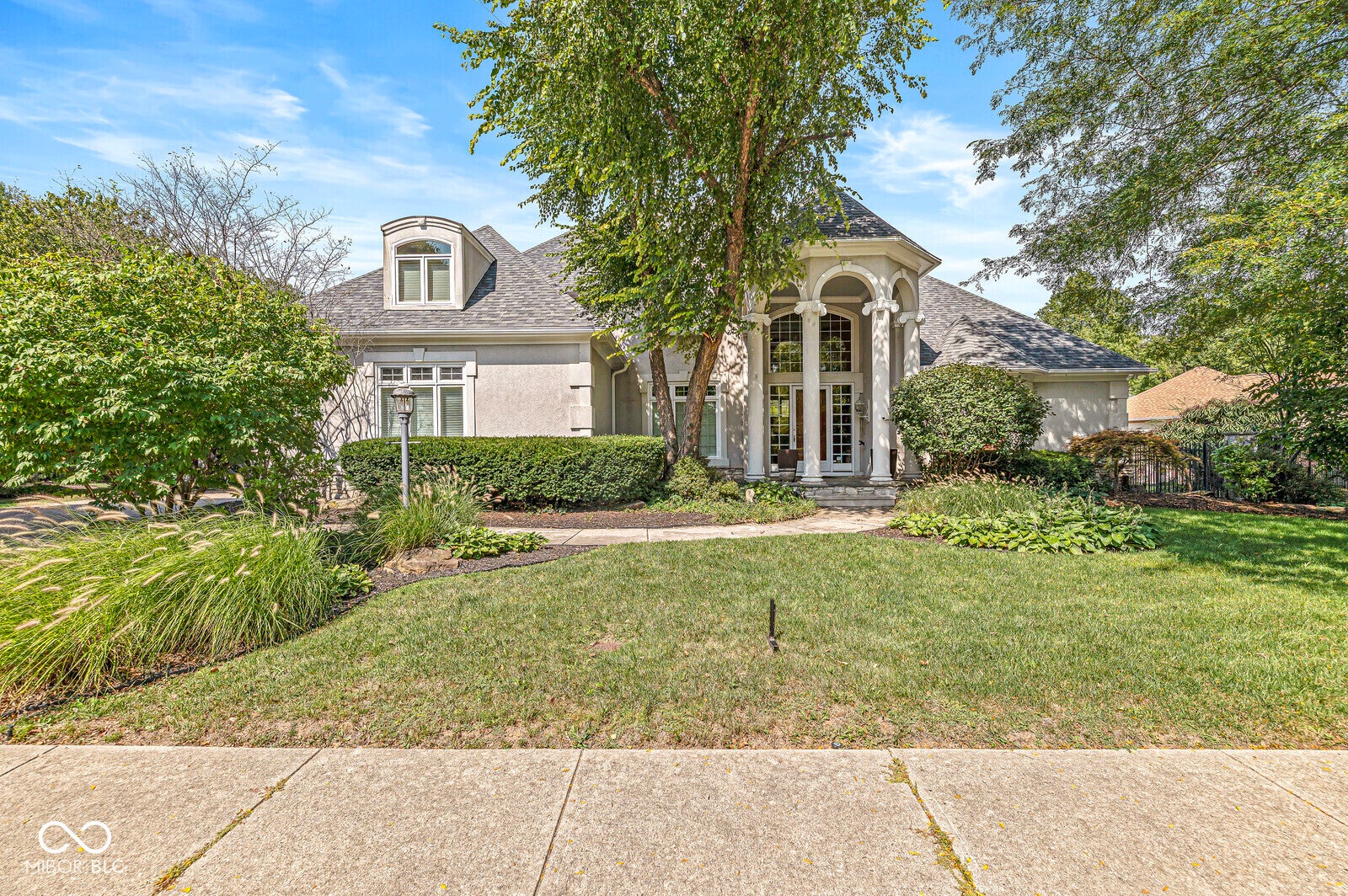 8813 Worthington Court — photo