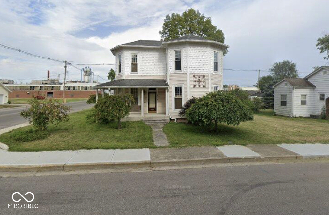 401 S Walnut Street — photo