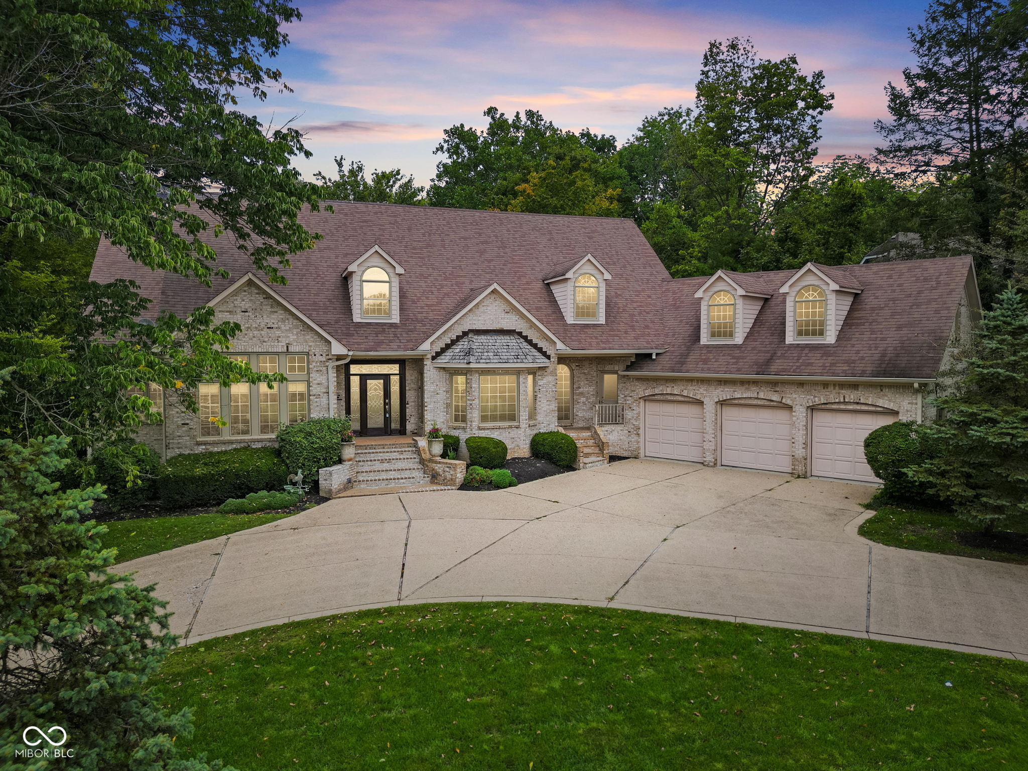 6290 Deerfield Drive — photo