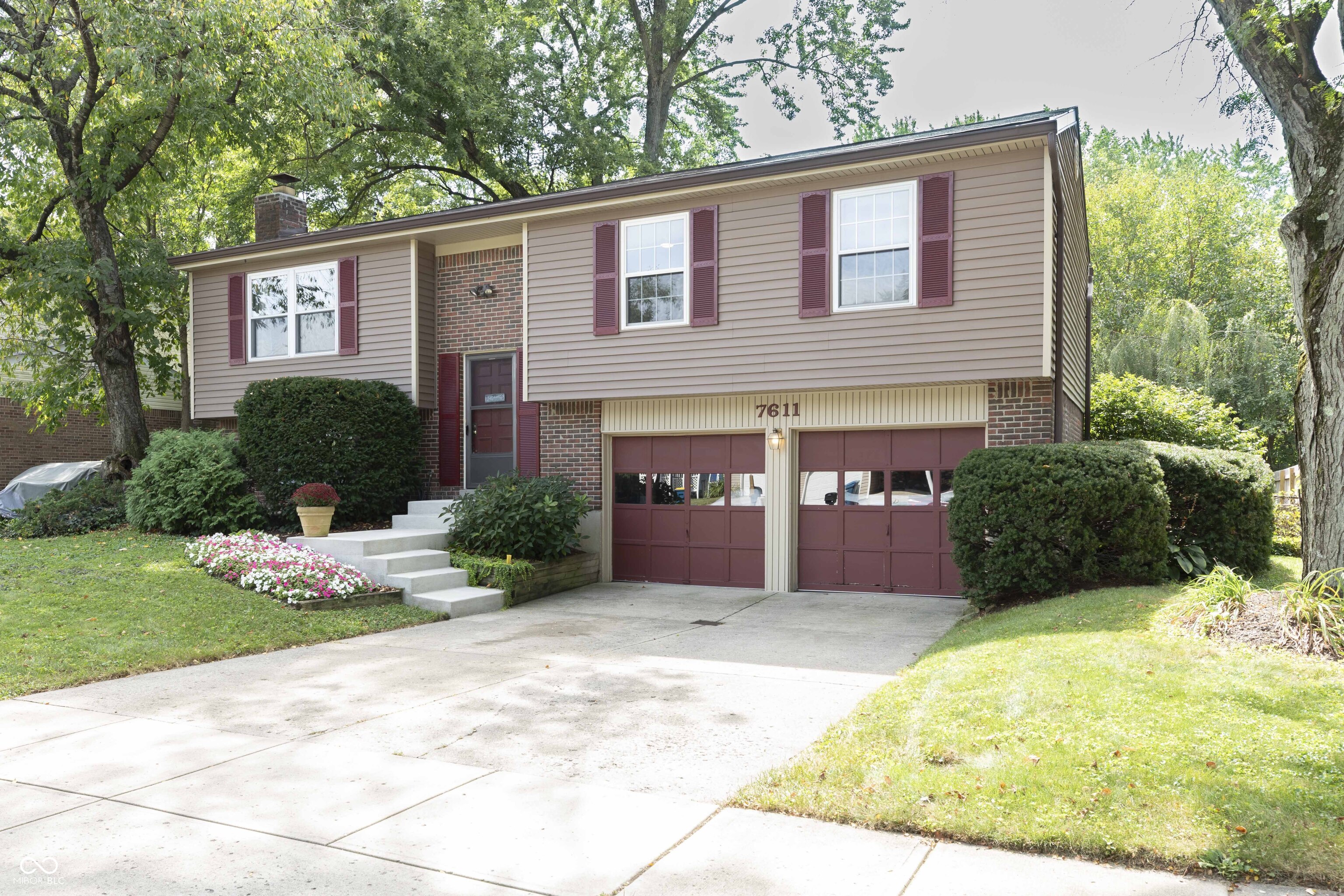 7611 Home Drive — photo