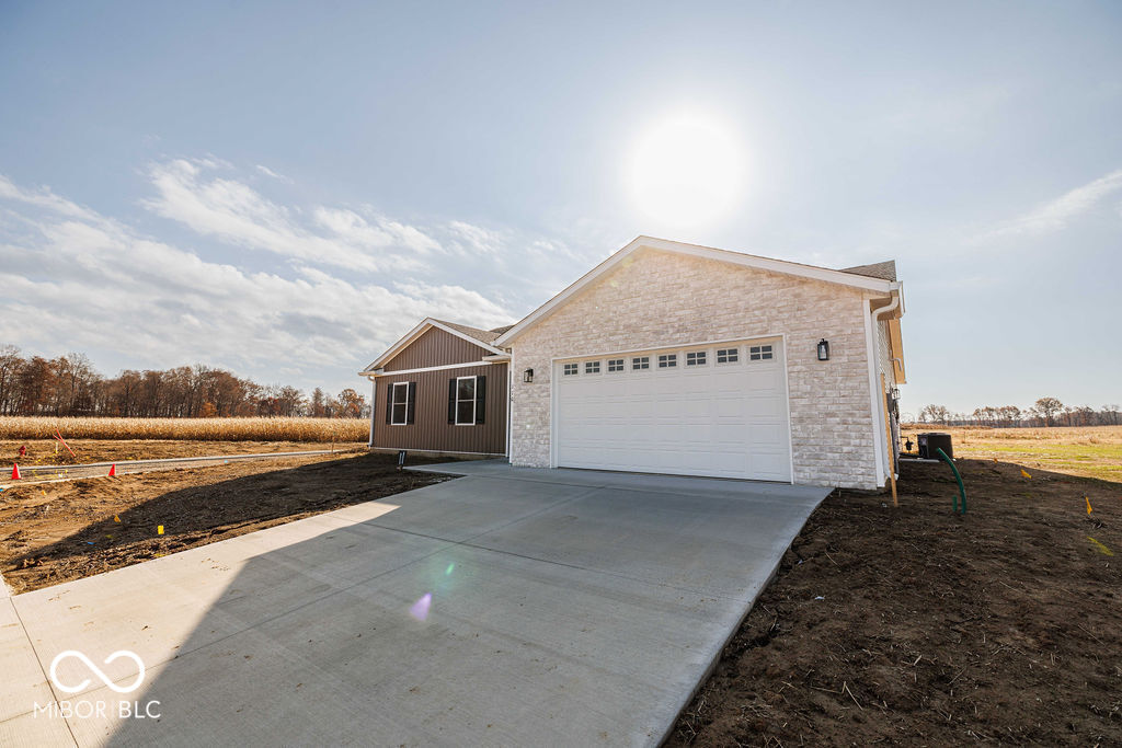110 Pin Oak Road — photo