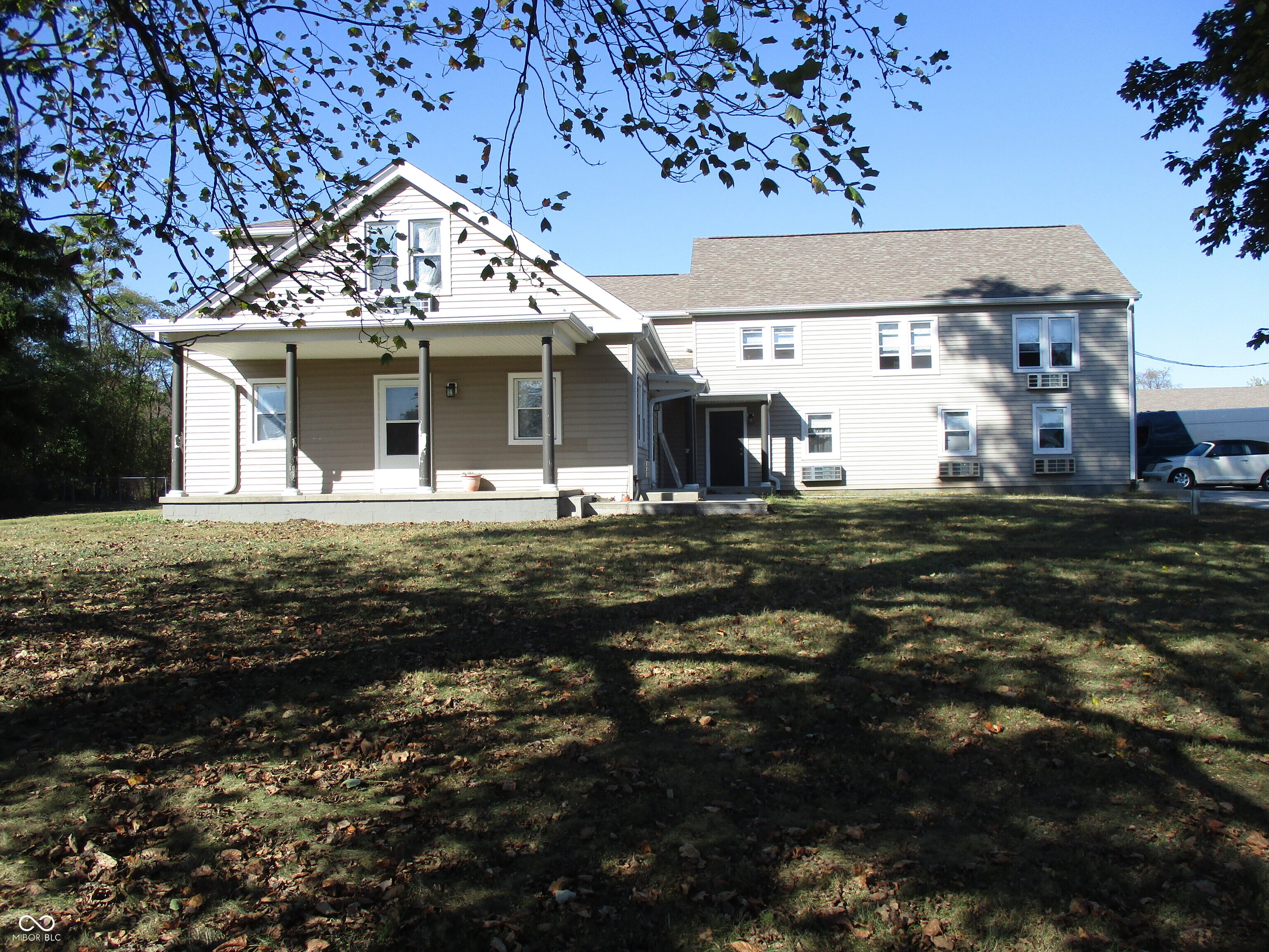 2262 W US Highway 36 — photo
