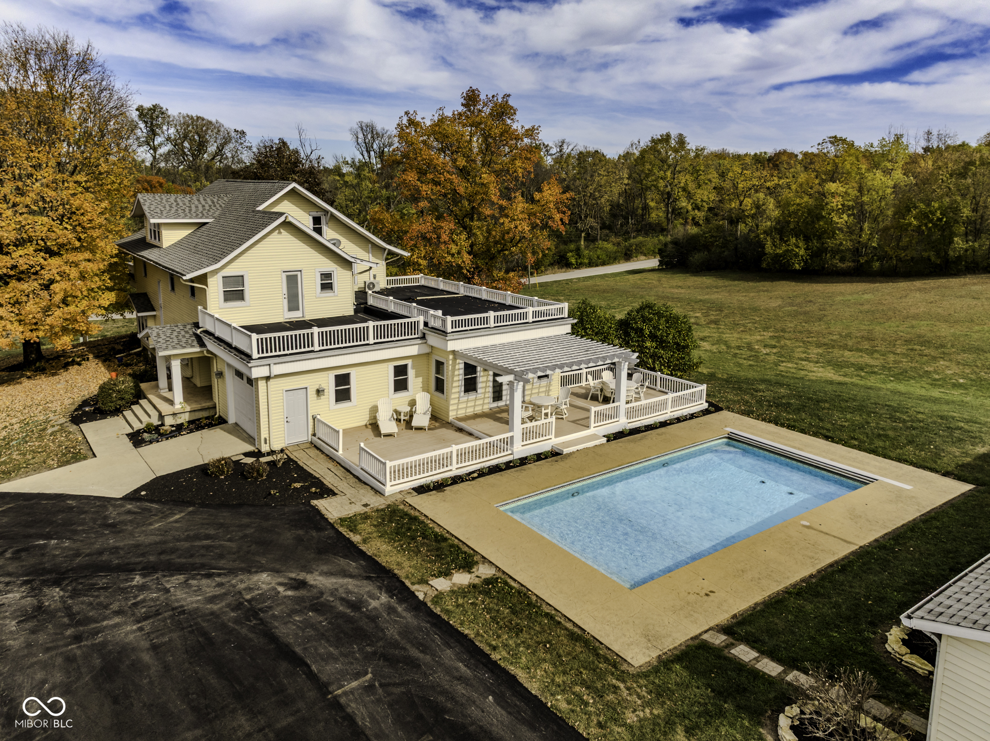 7201 E Windsor Road — photo
