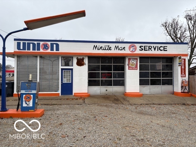 206 N Main Street — photo