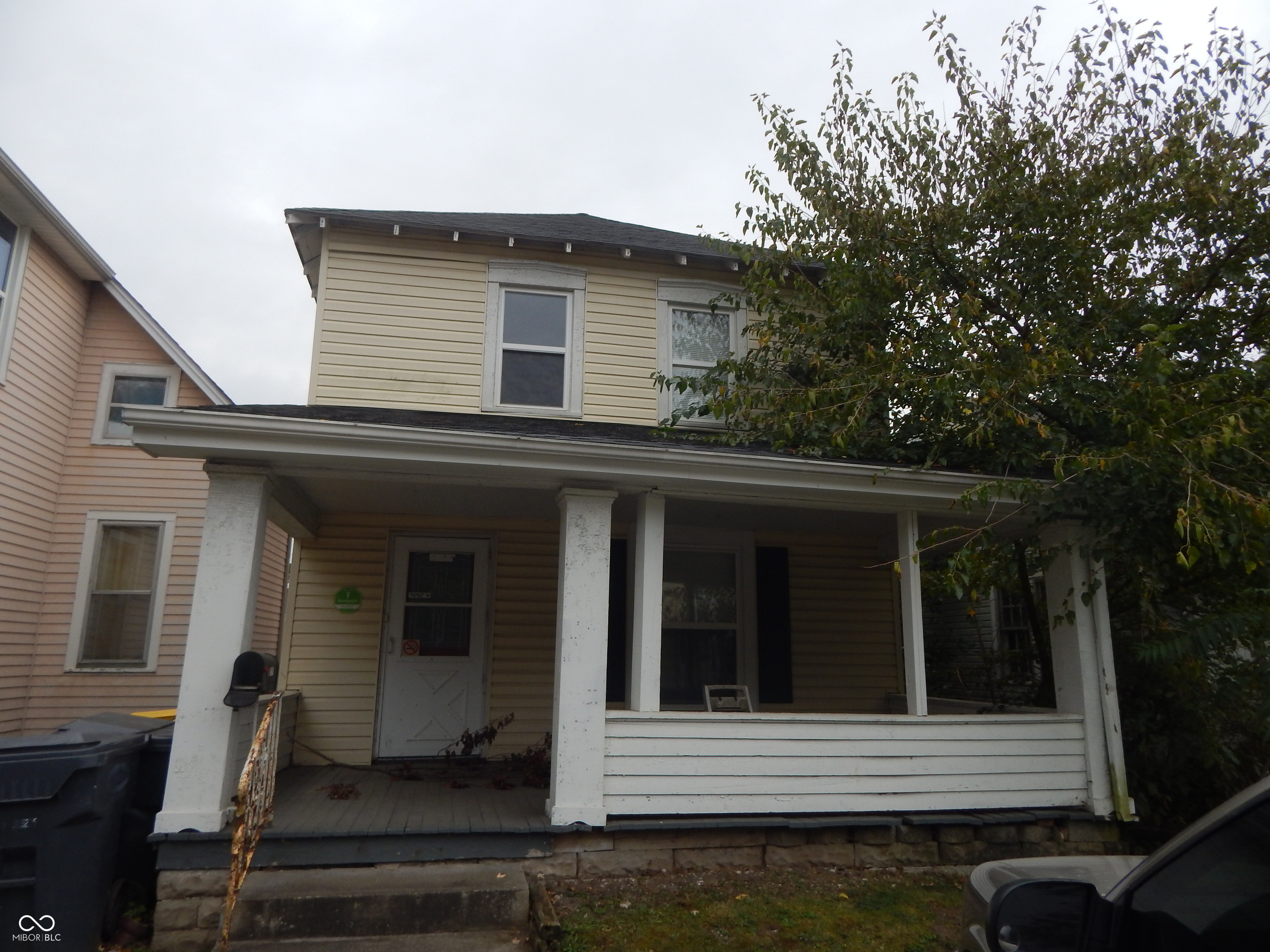 727 W 9th Street — photo