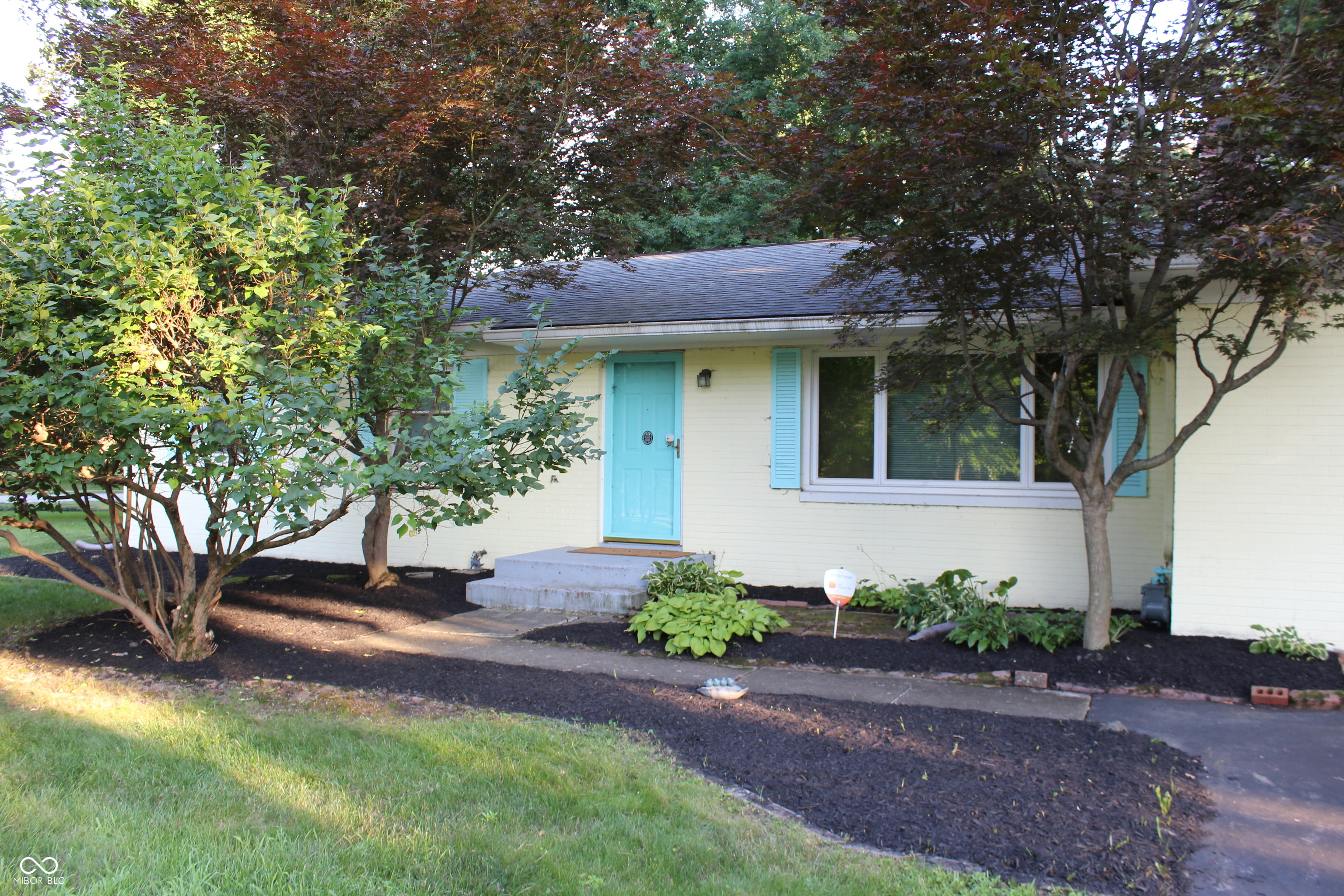 907 Fairway Drive — photo