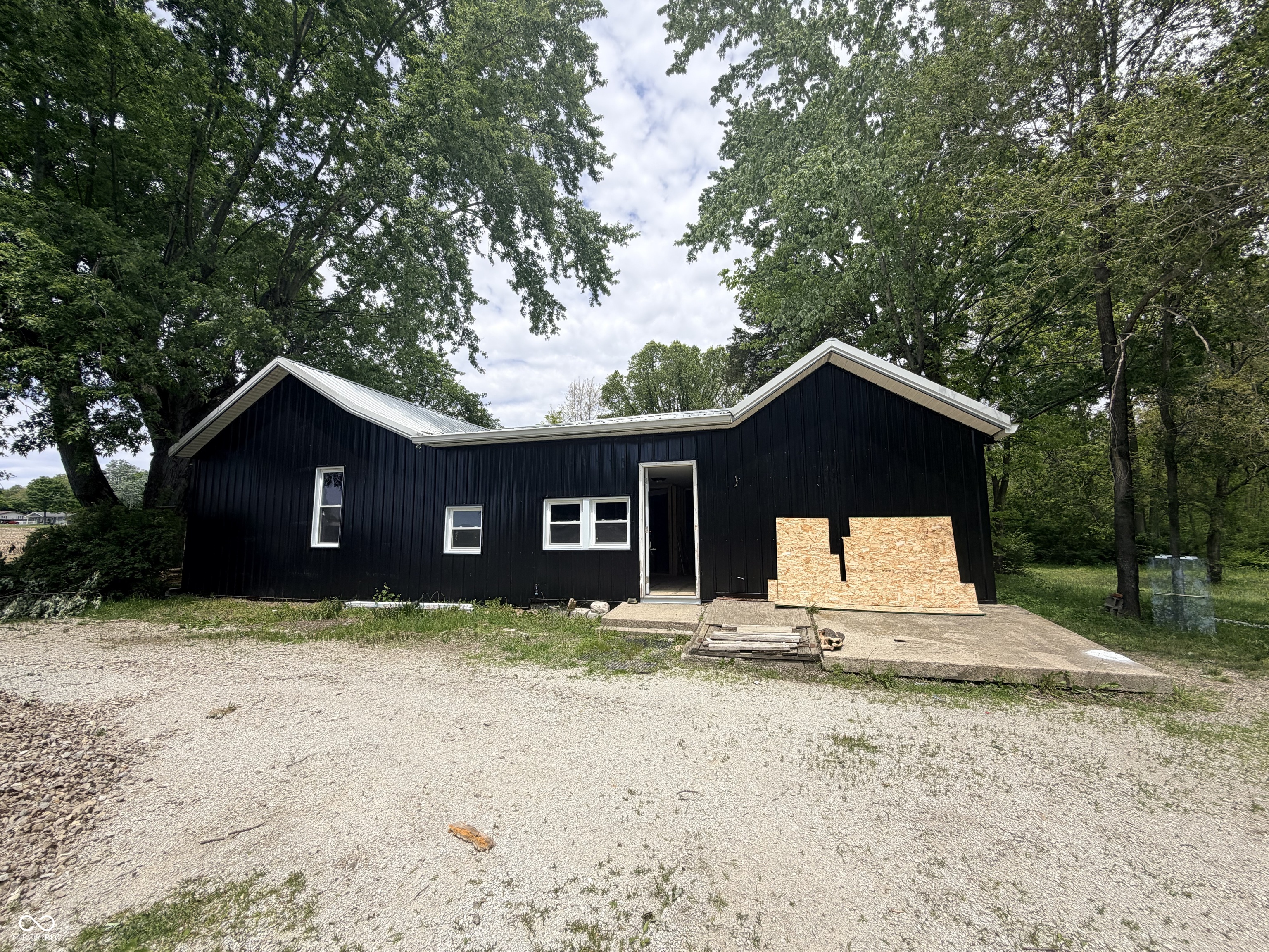 2562 S County Road 60 SW — photo