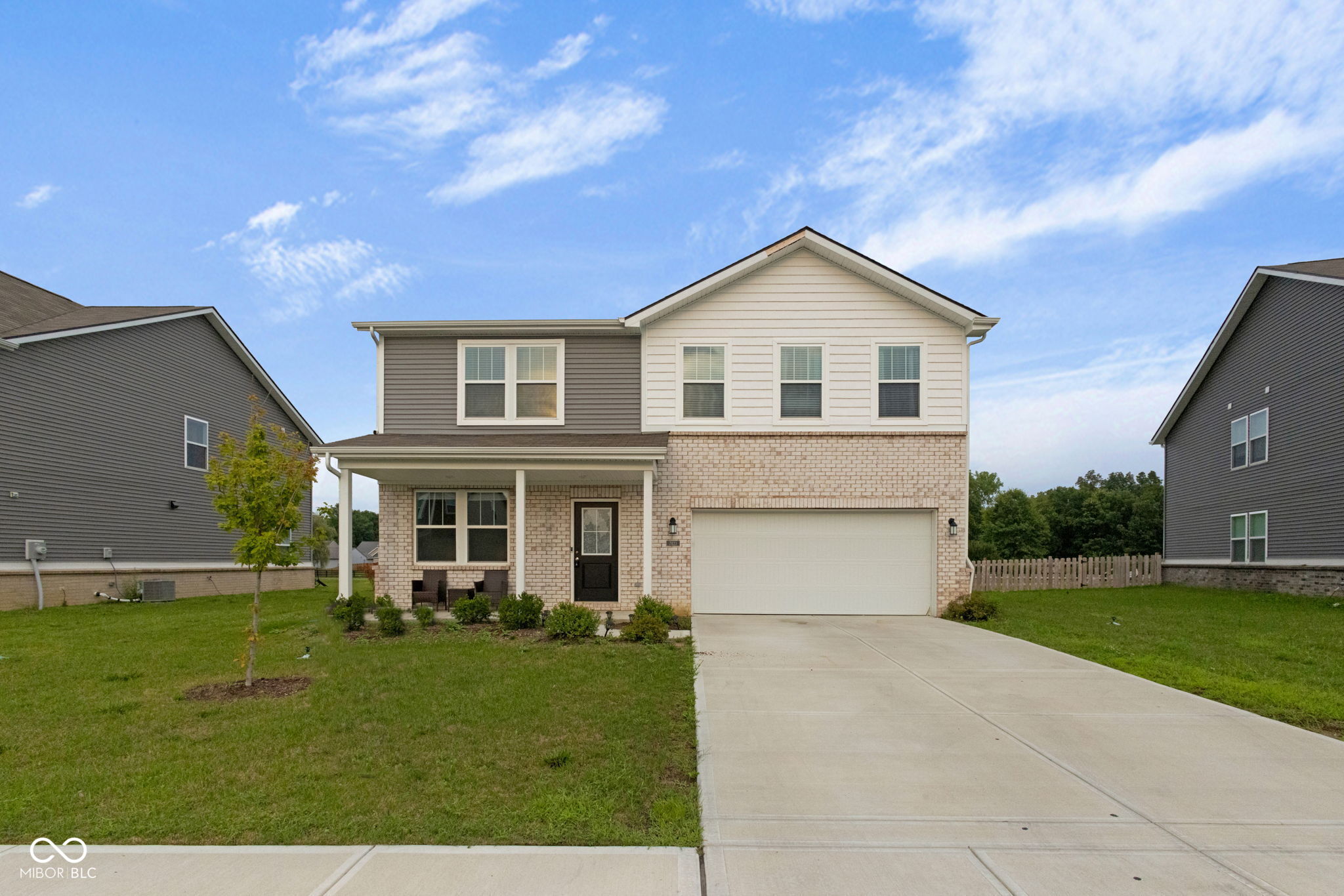 7423 Manor Lake Lane — photo