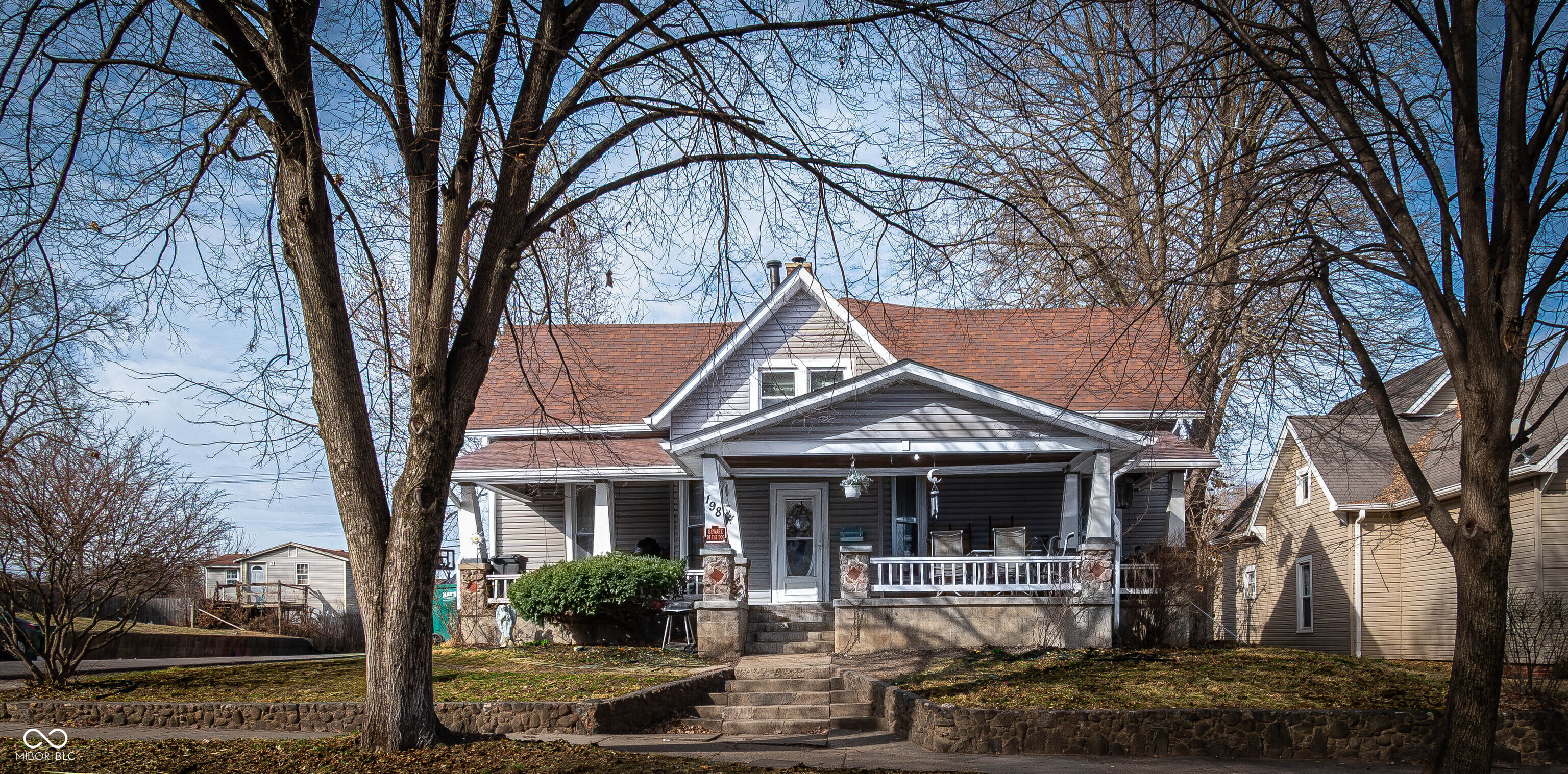 198 W King Street — photo