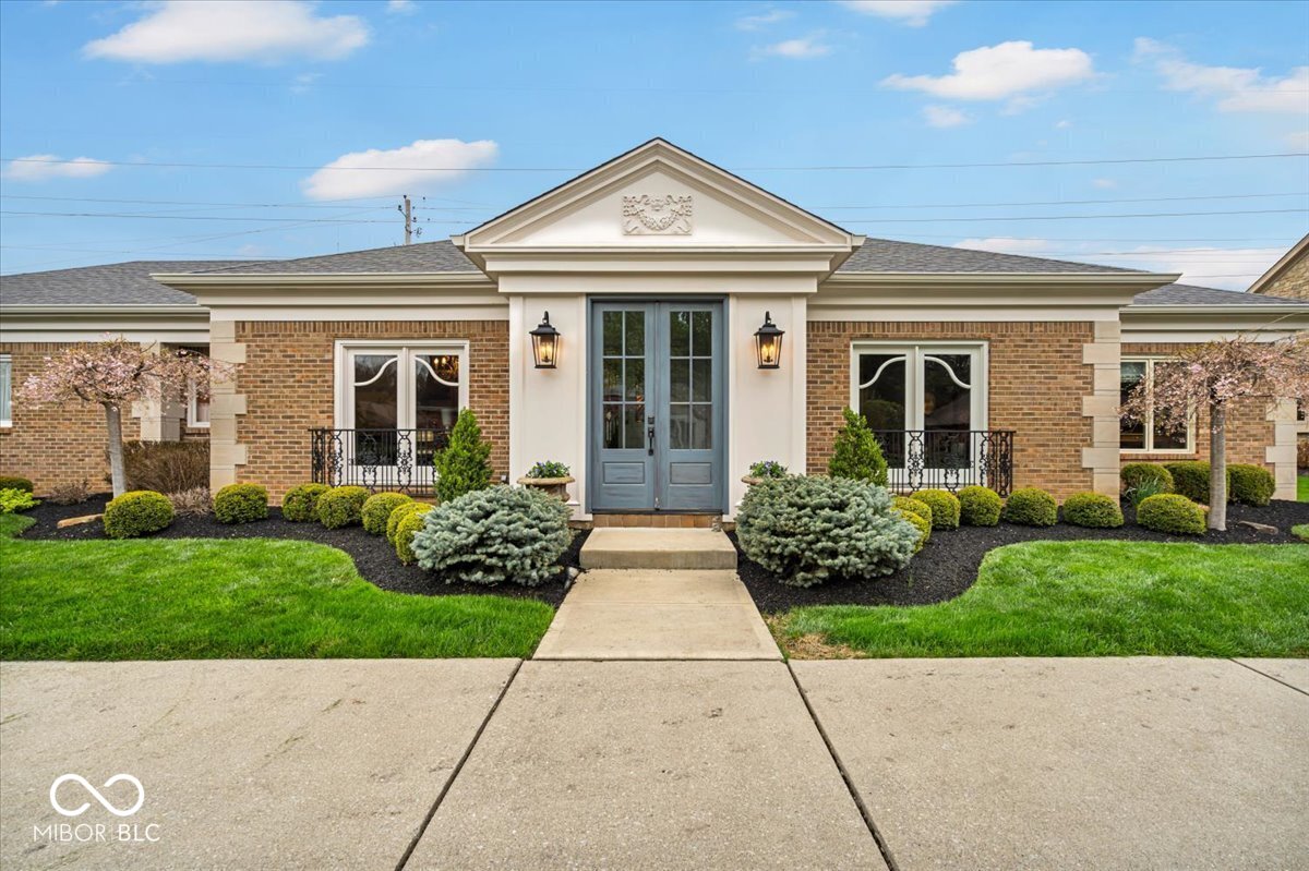 958 Tamarack Circle North Drive — photo