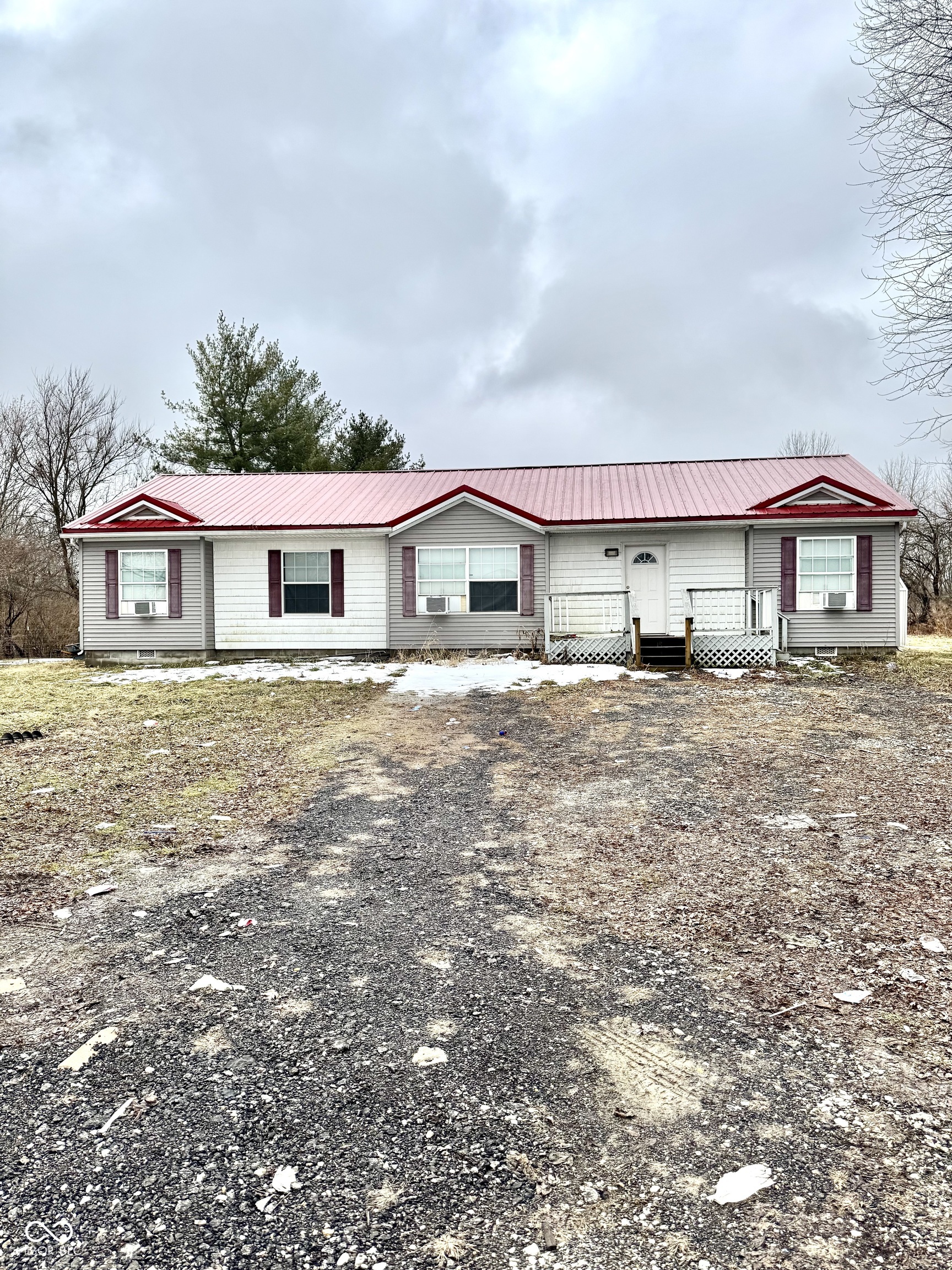 5495 E Greensburg Road — photo