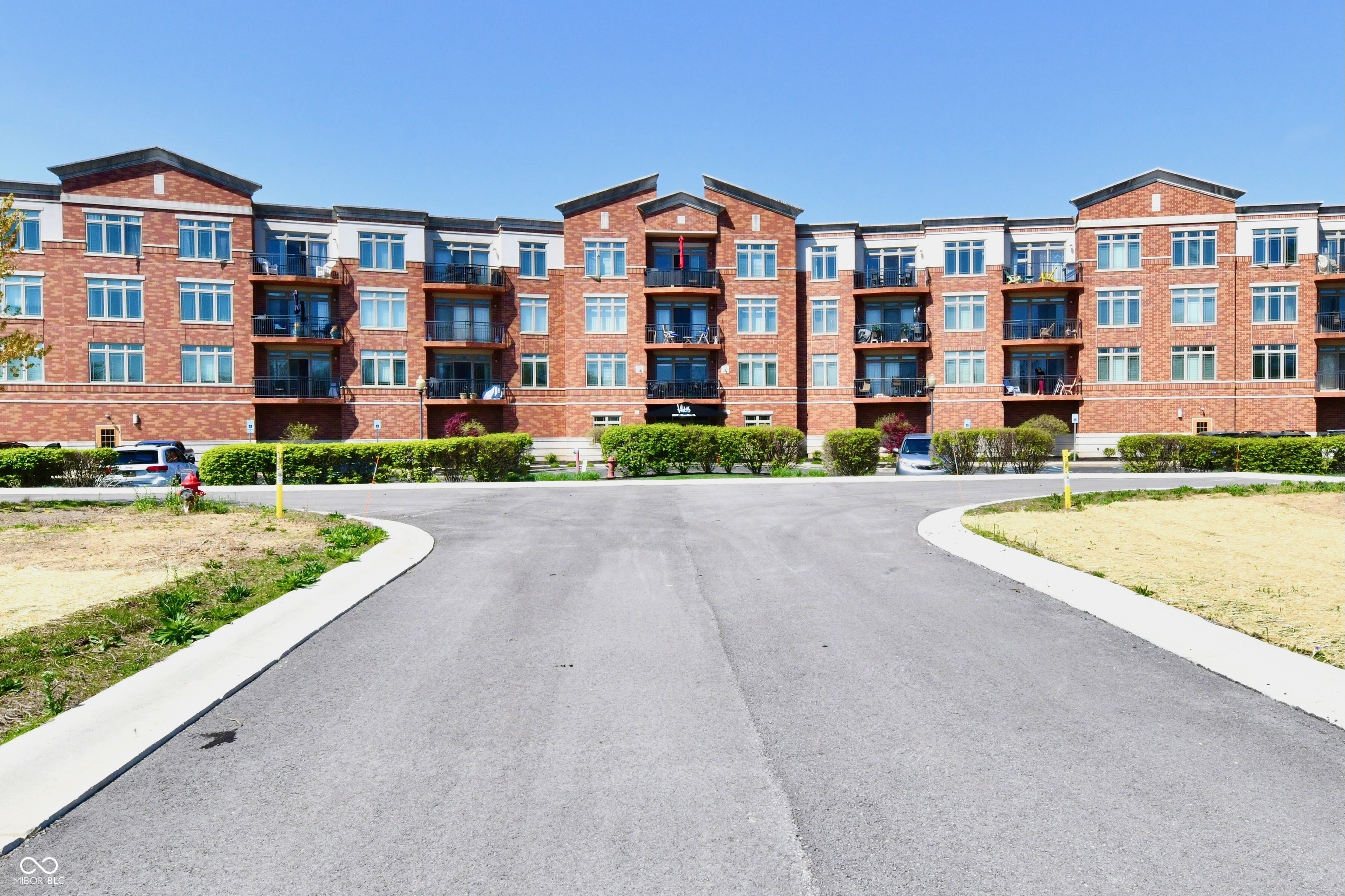 20971 Shoreline Court 302 — photo