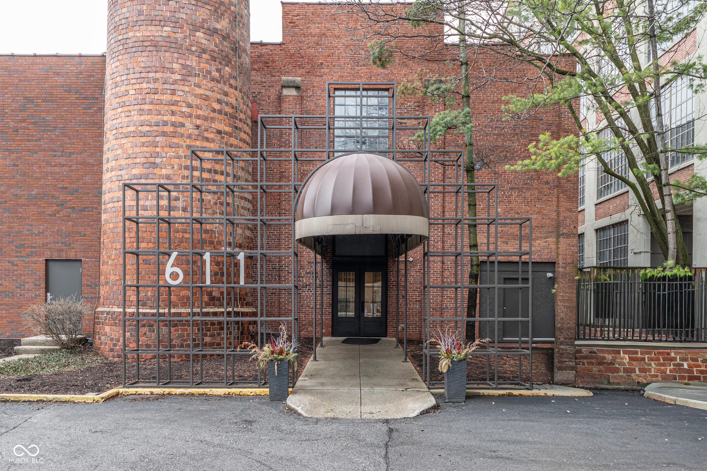 611 N Park Avenue 109 — photo