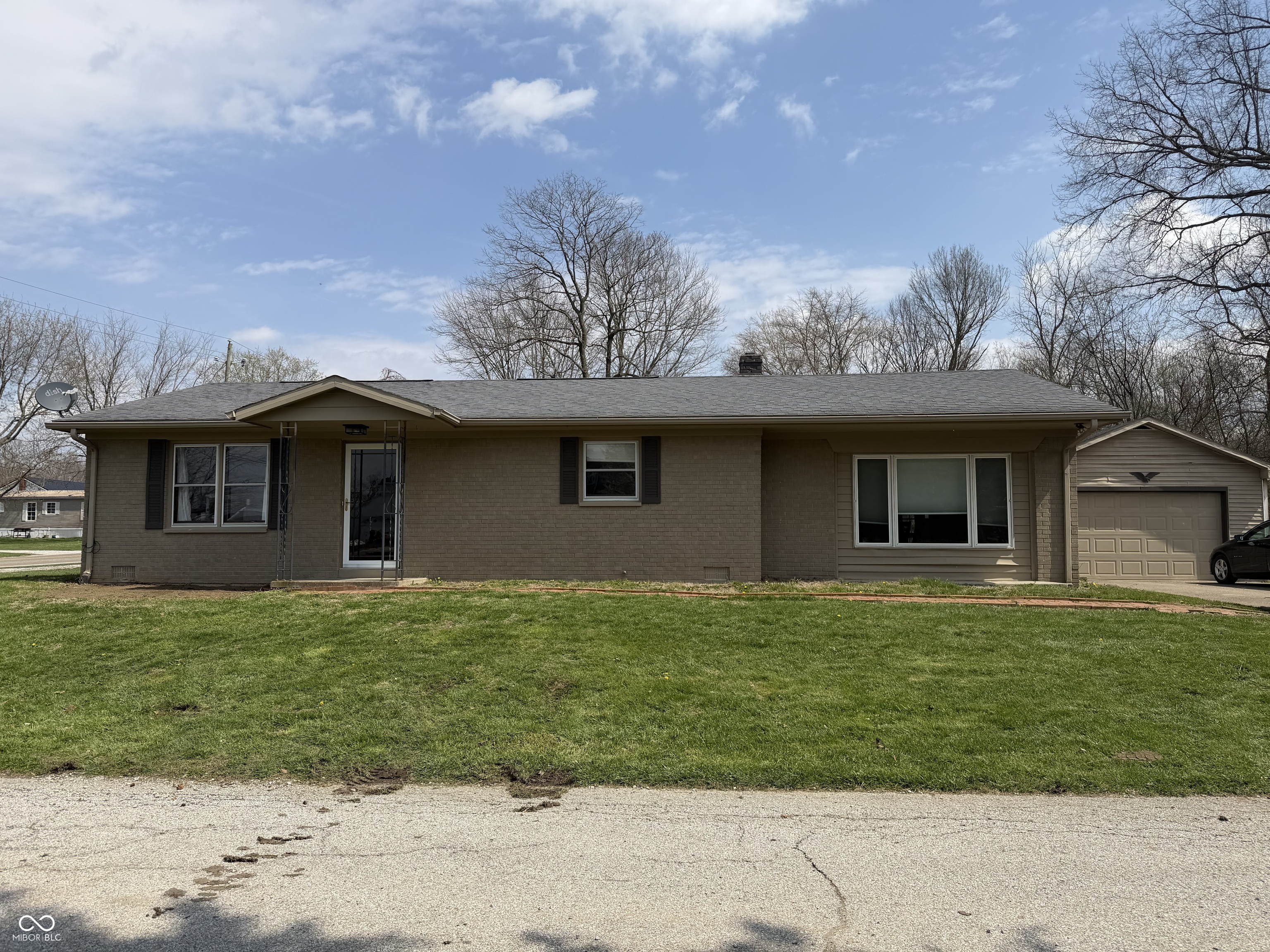 6491 N Forrest Street — photo