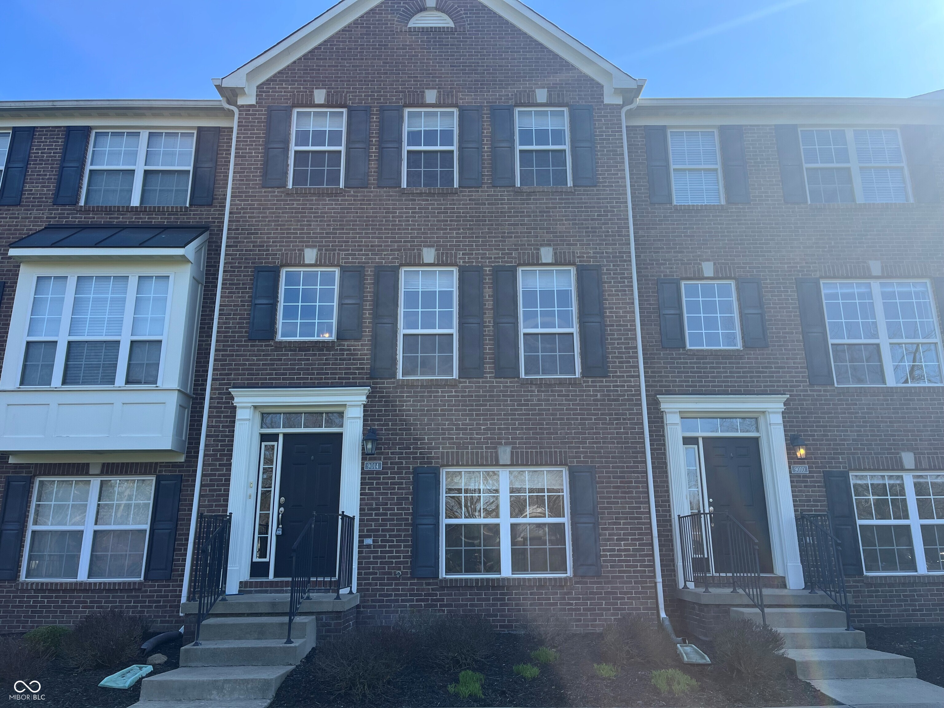 9014 Mercer Drive — photo