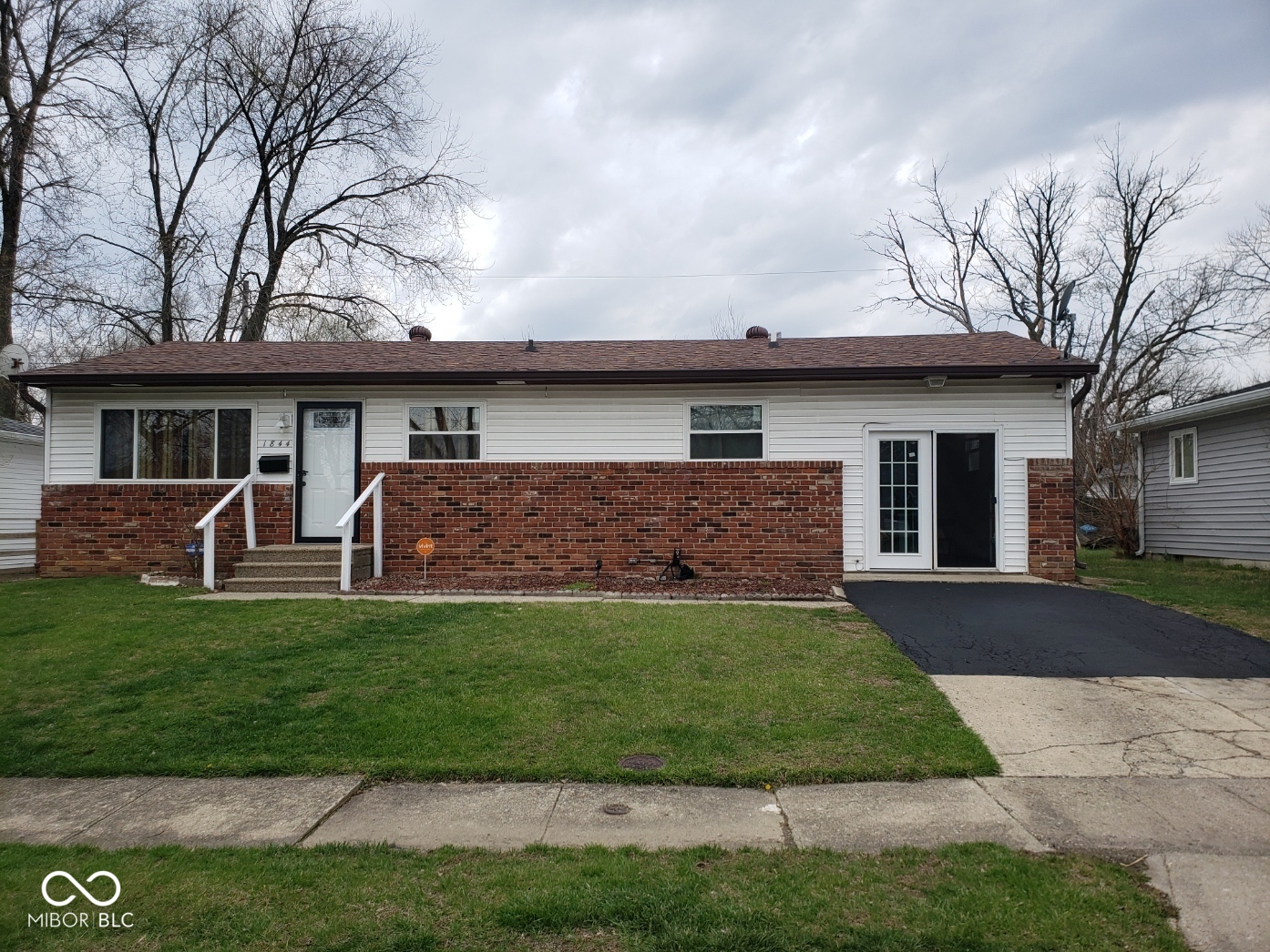 1844 Dayton Avenue — photo