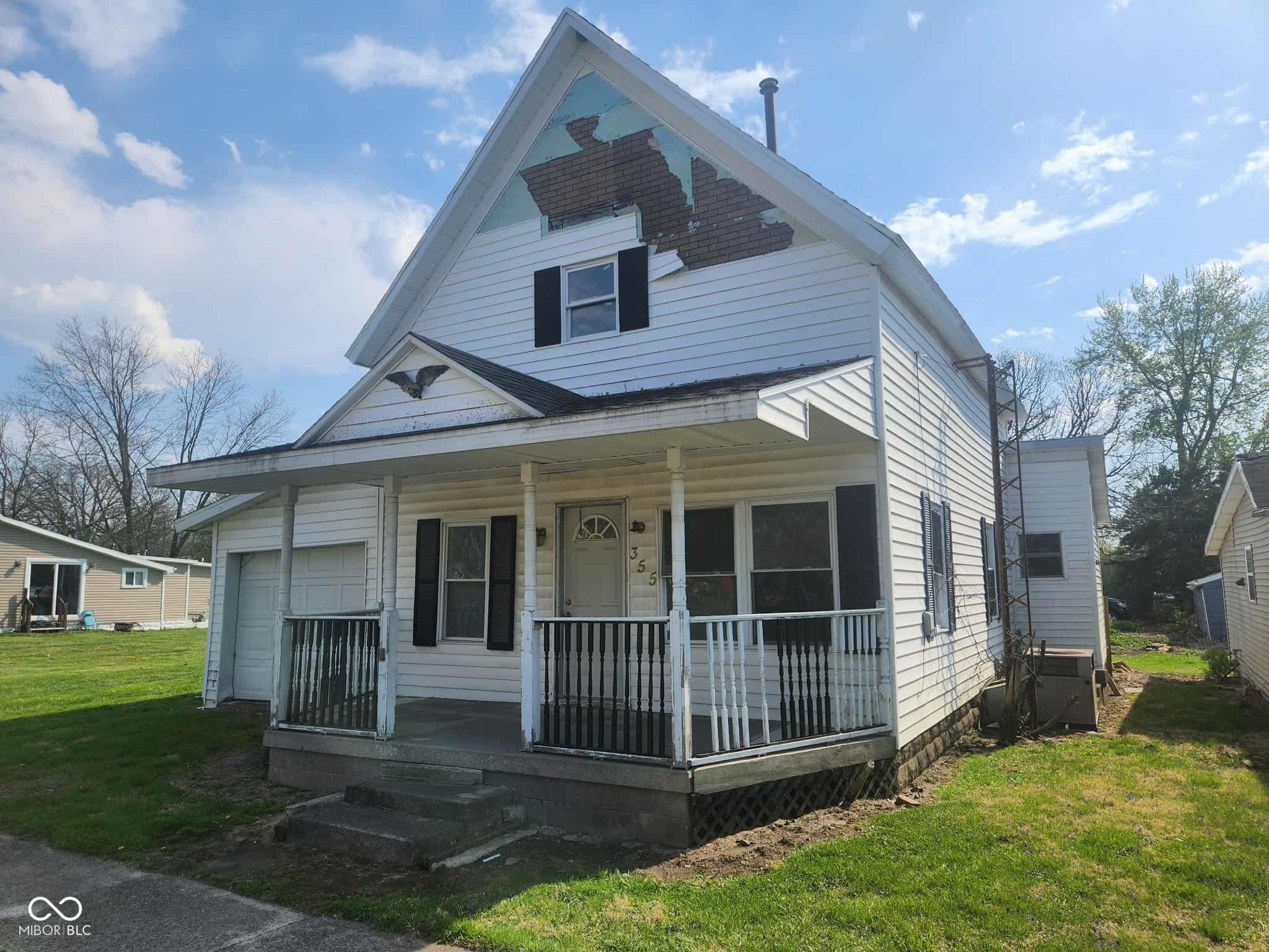 355 W Commerce Street — photo