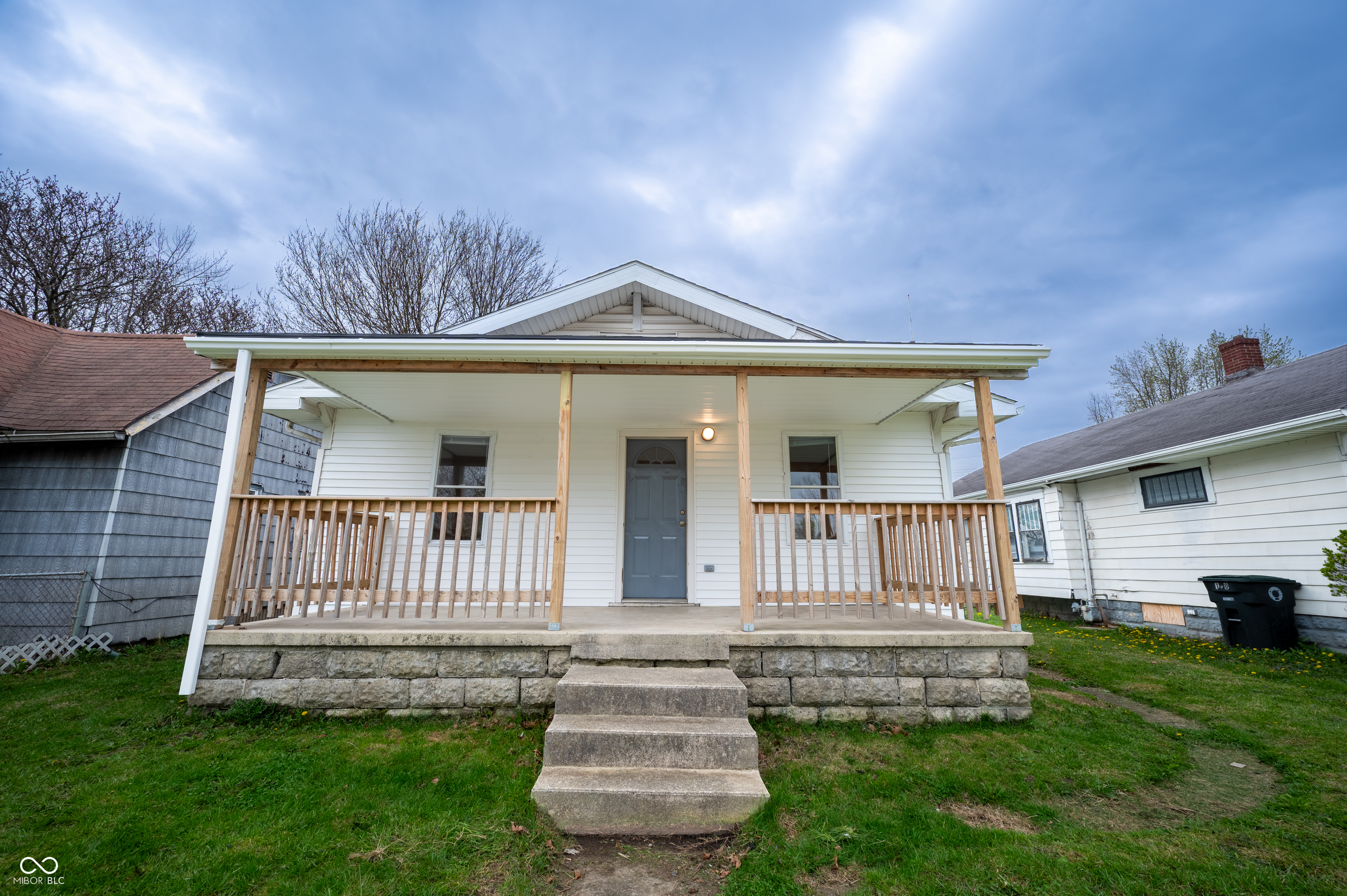 1605 W Memorial Drive — photo