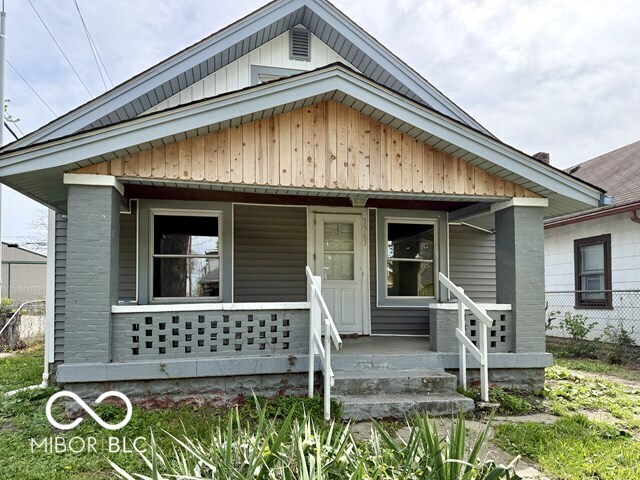 1367 N Kealing Avenue — photo
