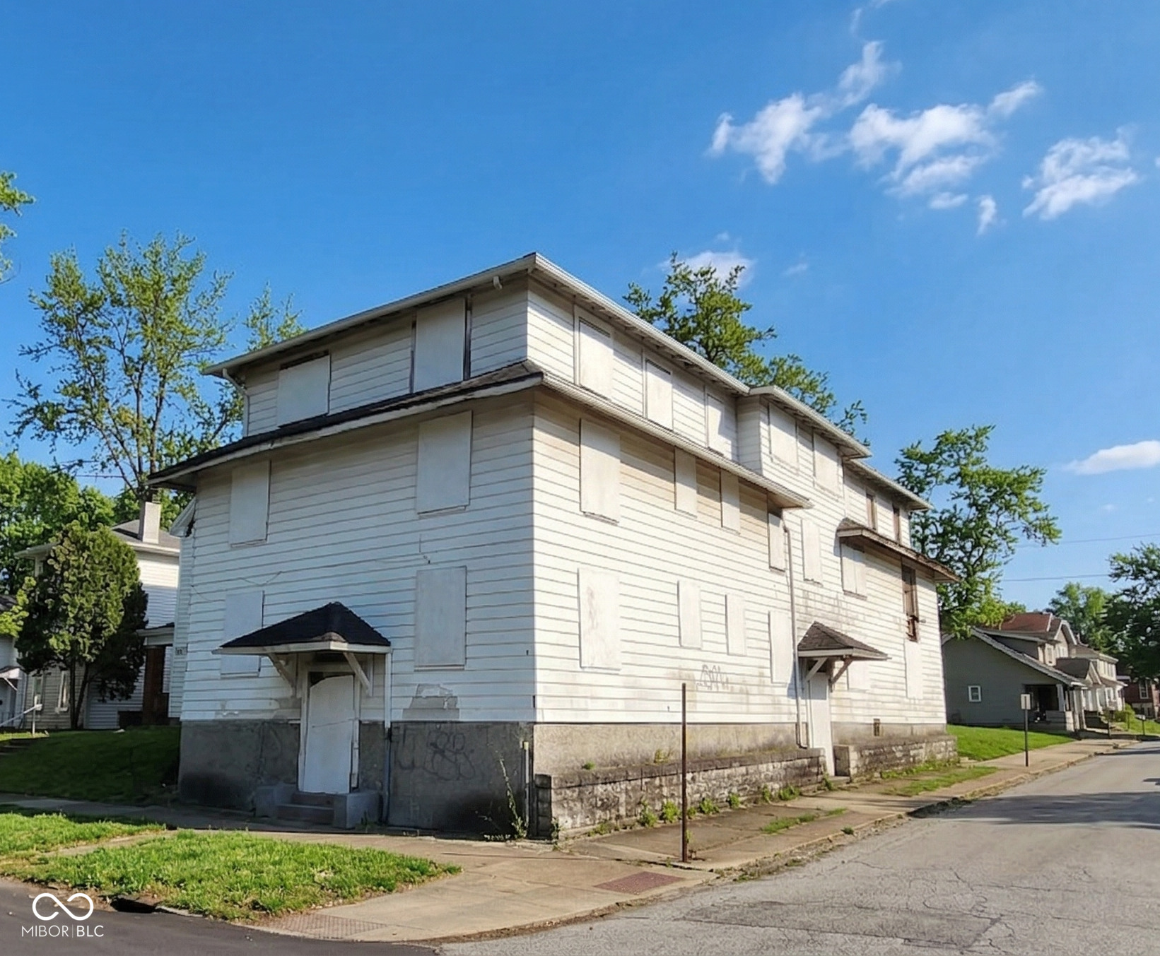 1525 N C Street — photo