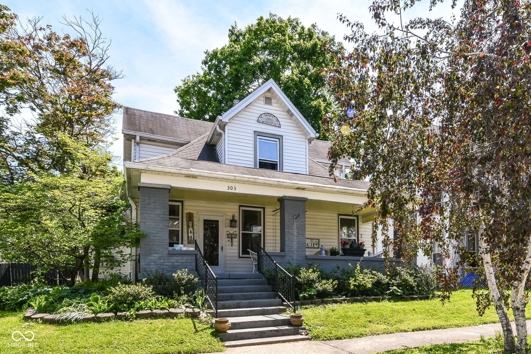 303 Walnut Street — photo